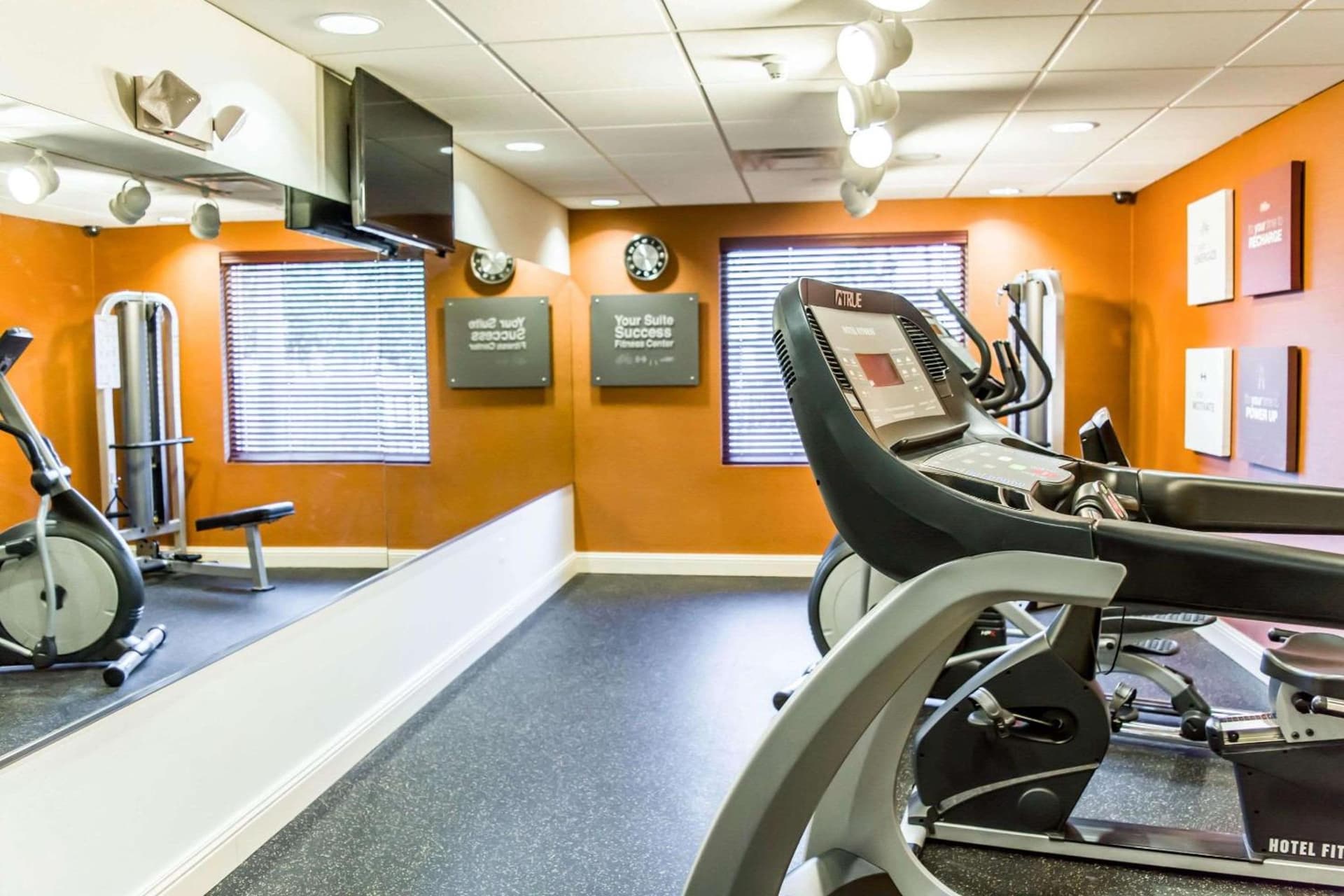 Comfort Suites Palm Bay - Melbourne gallery photo in Palm Bay, FL — image 10