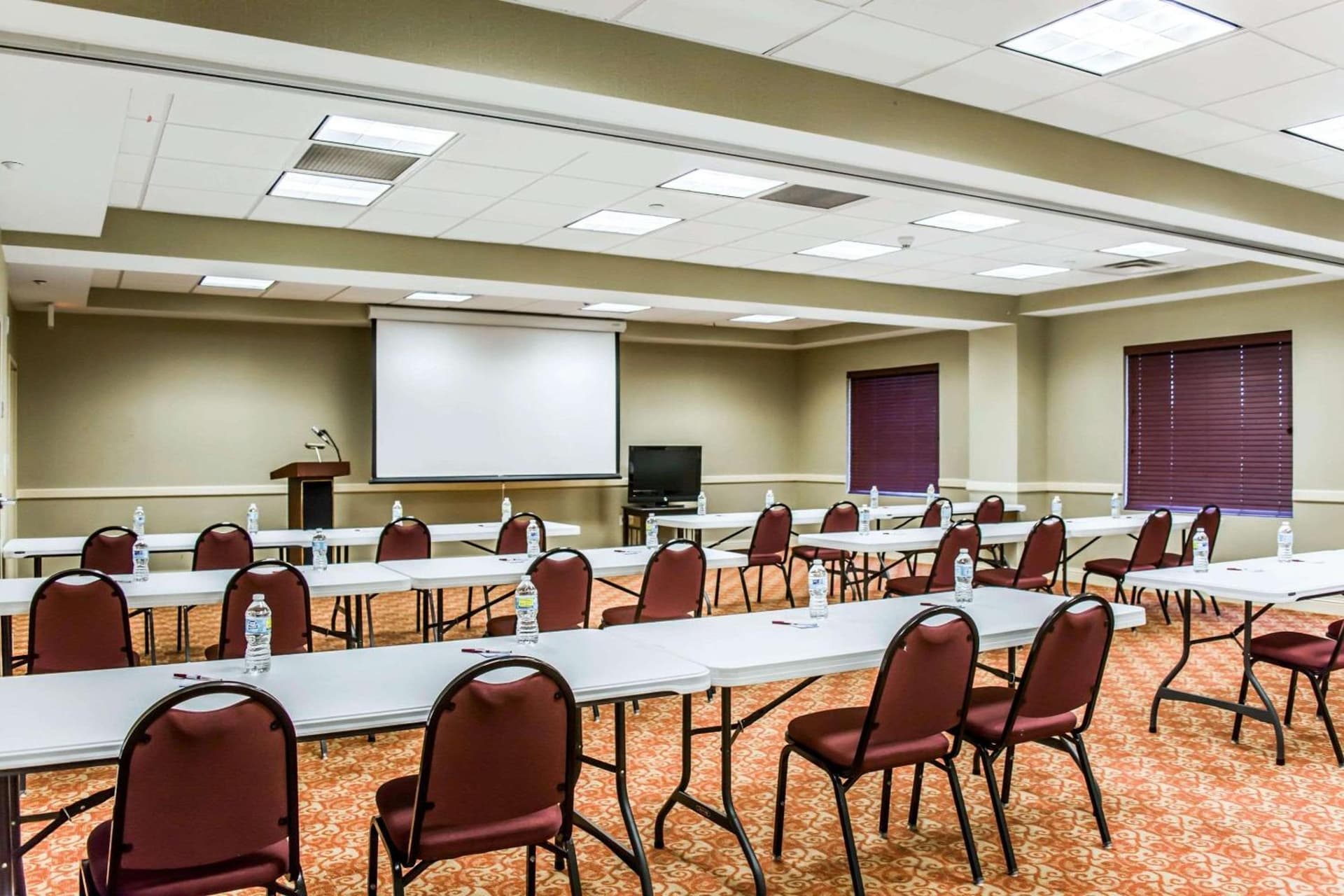 Comfort Suites Palm Bay - Melbourne gallery photo in Palm Bay, FL — image 7