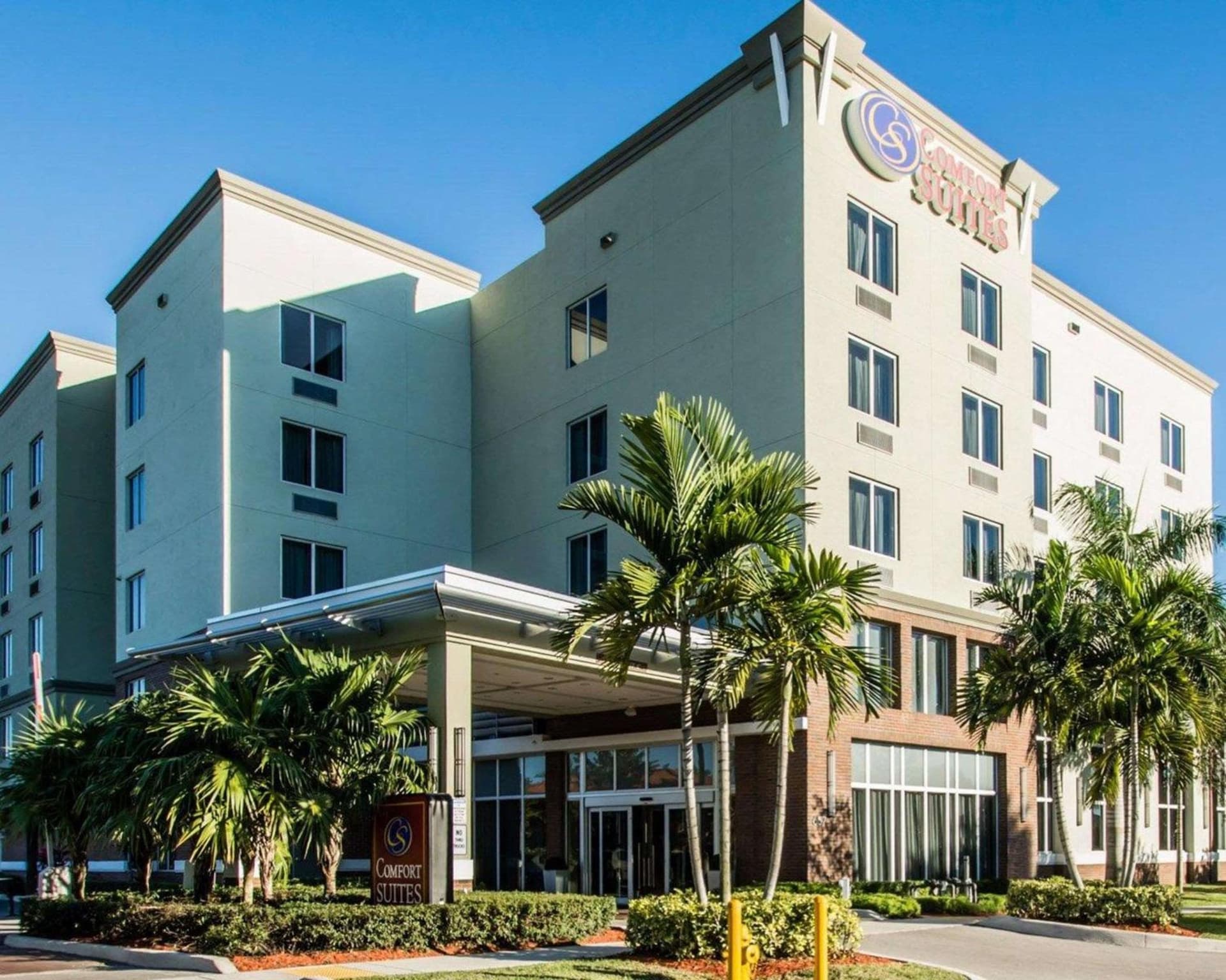 Comfort Suites Miami Airport North exterior or lobby in Miami, FL — main listing photo