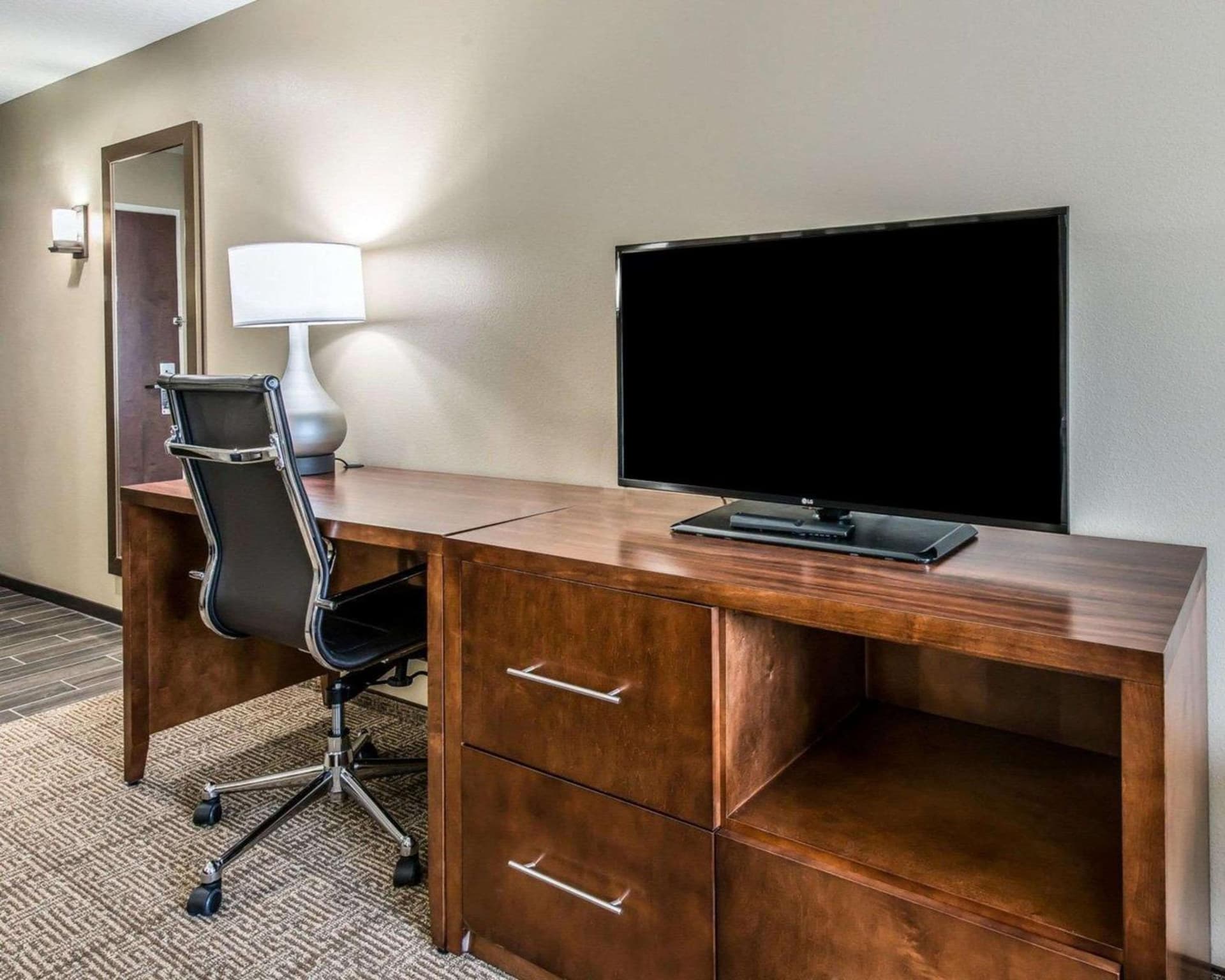 Comfort Suites Dunnellon near Rainbow Springs gallery photo in Dunnellon, FL — image 29