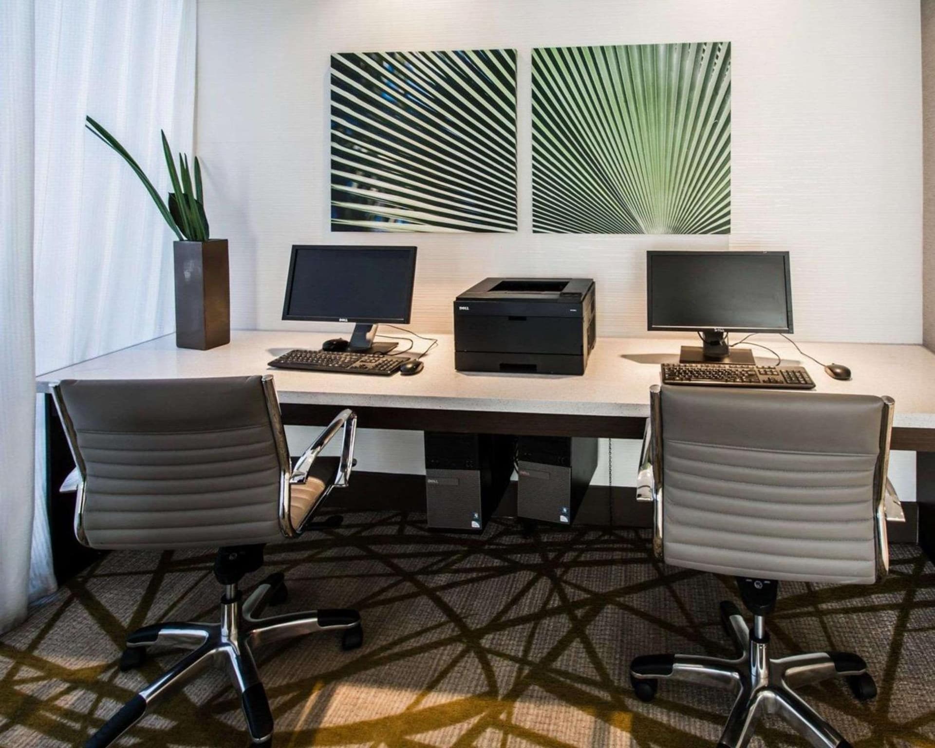 Comfort Suites Miami Airport North property views in Miami, FL — gallery photo 3