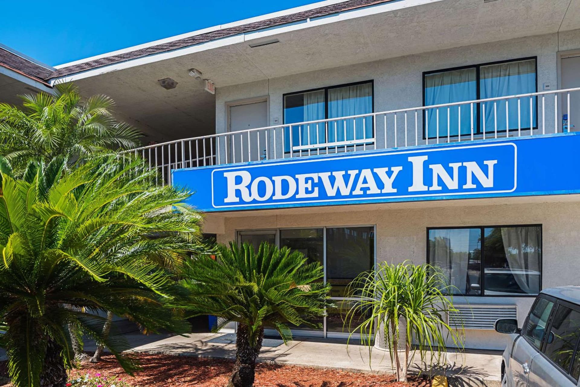 Rodeway Inn Kissimmee Maingate West exterior or lobby in Kissimmee, FL — main listing photo