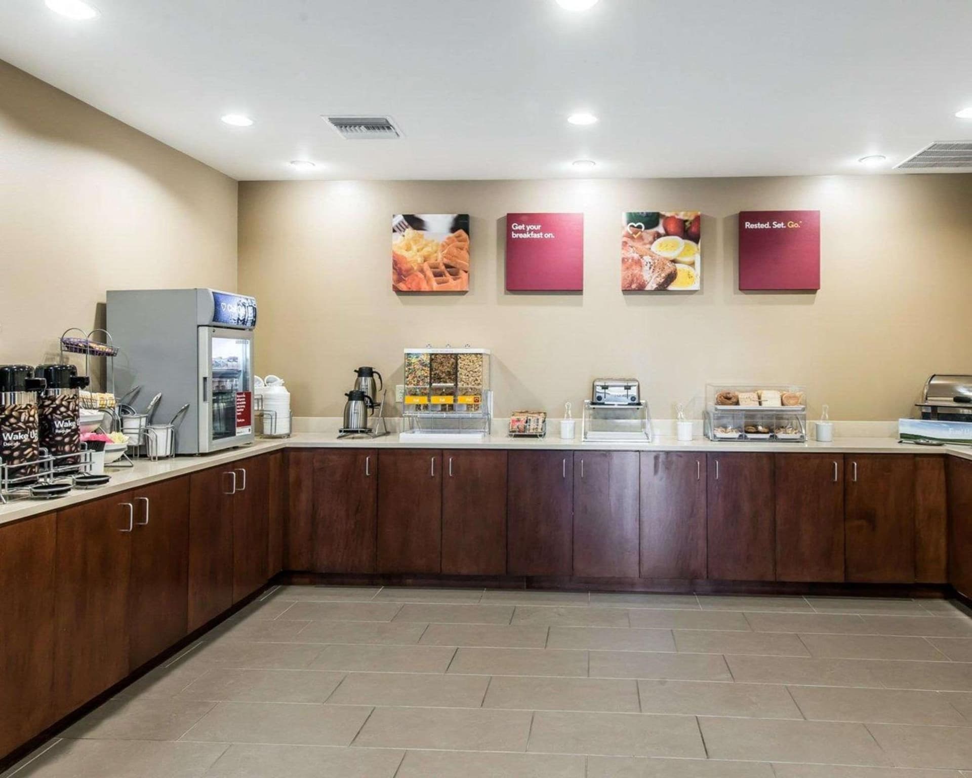 Comfort Suites Dunnellon near Rainbow Springs gallery photo in Dunnellon, FL — image 17