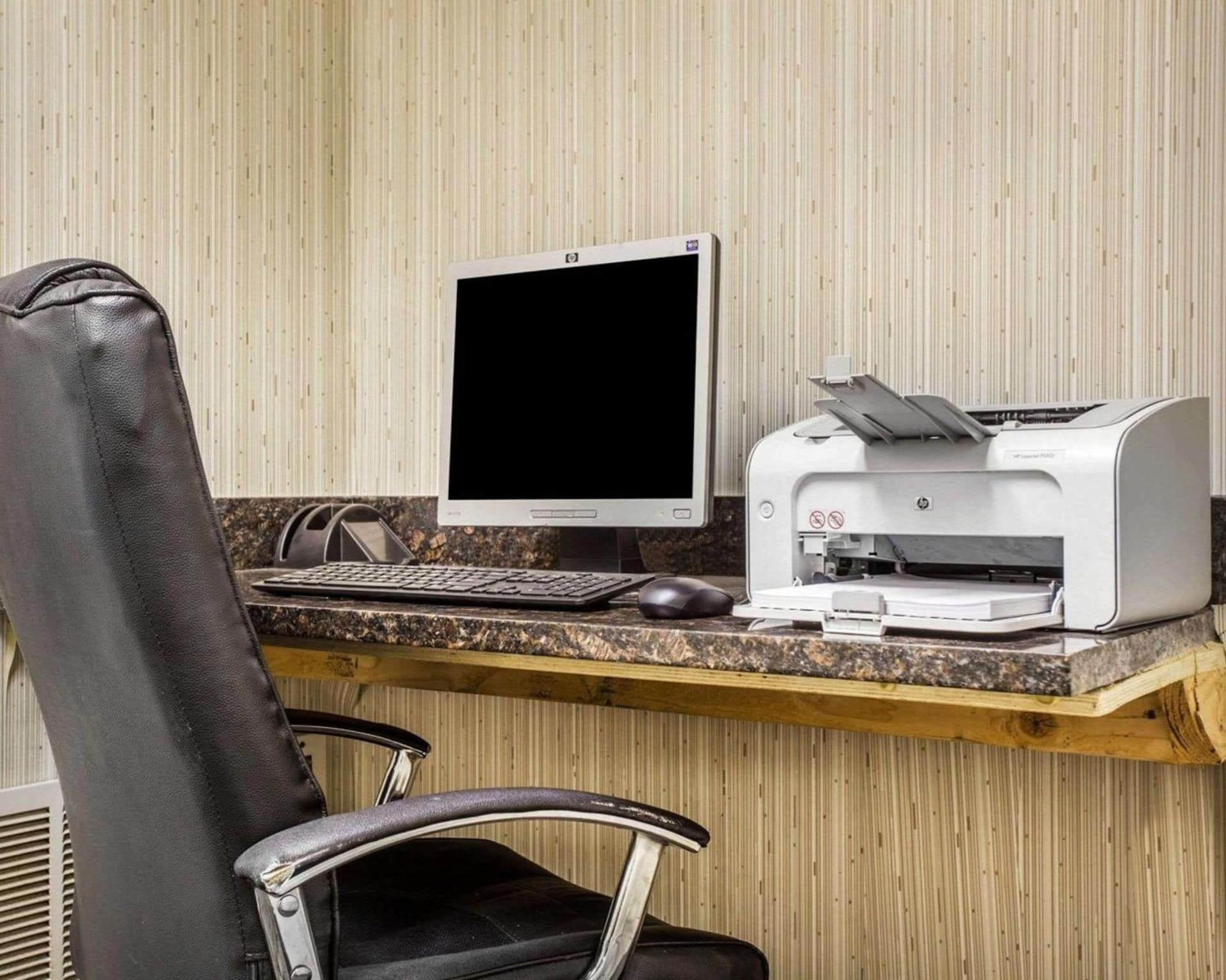 Comfort Inn & Suites at Stone Mountain gallery photo in Stone Mountain, GA — image 12