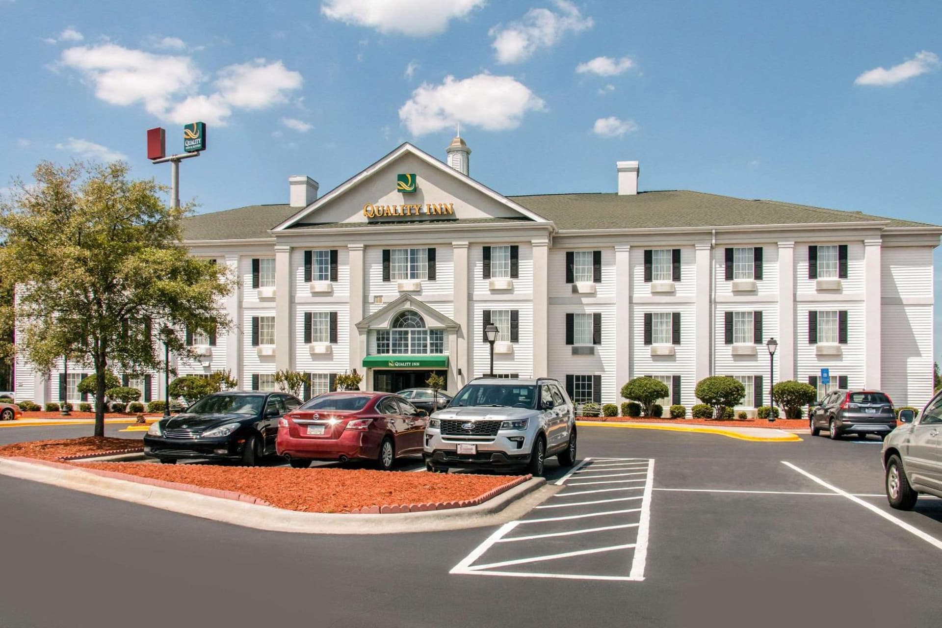 Quality Inn Pooler - Savannah I-95 featured exterior or lobby in Savannah, GA — similar hotel