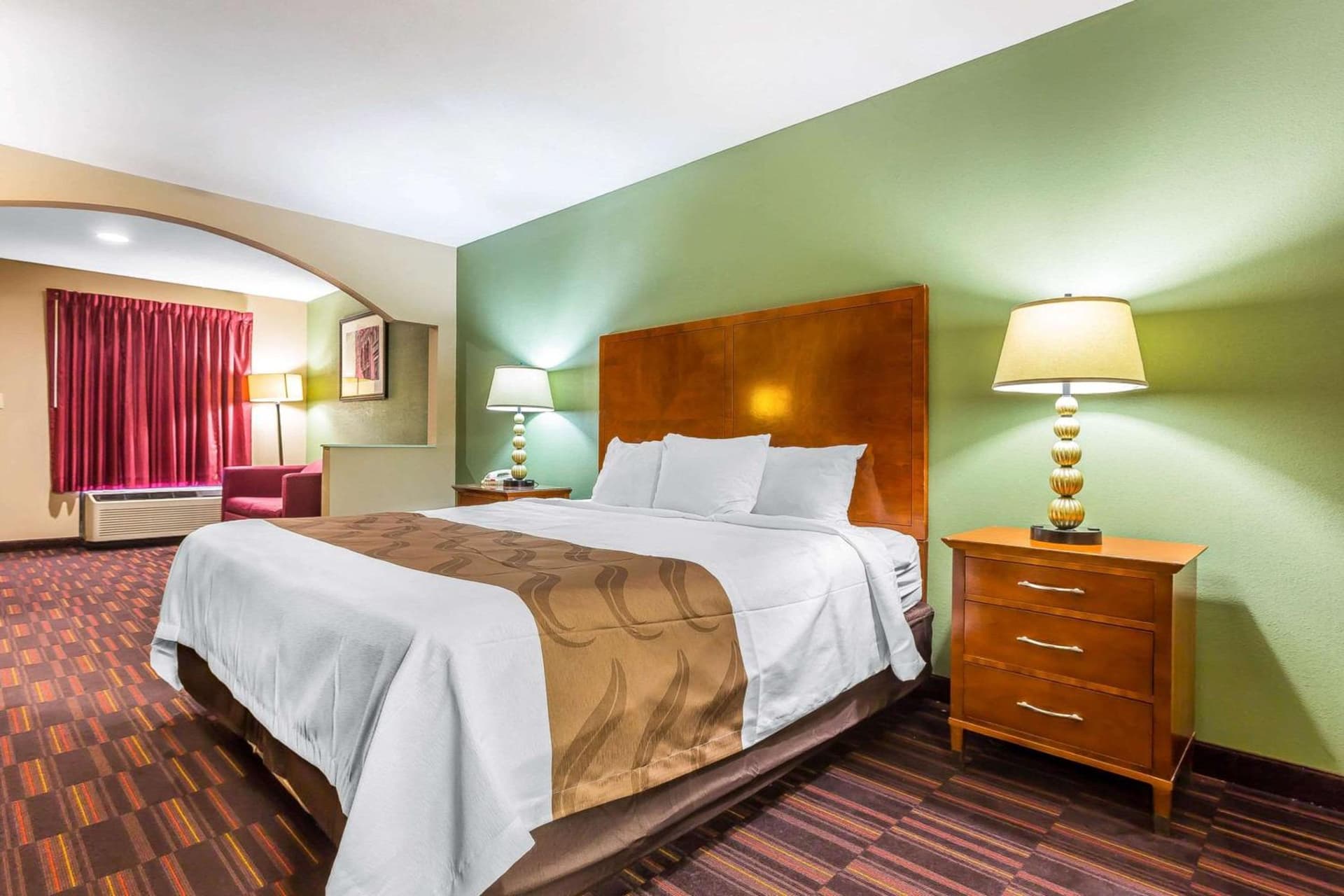 Quality Inn & Suites near Robins Air Force Base gallery photo in Warner Robins, GA — image 34