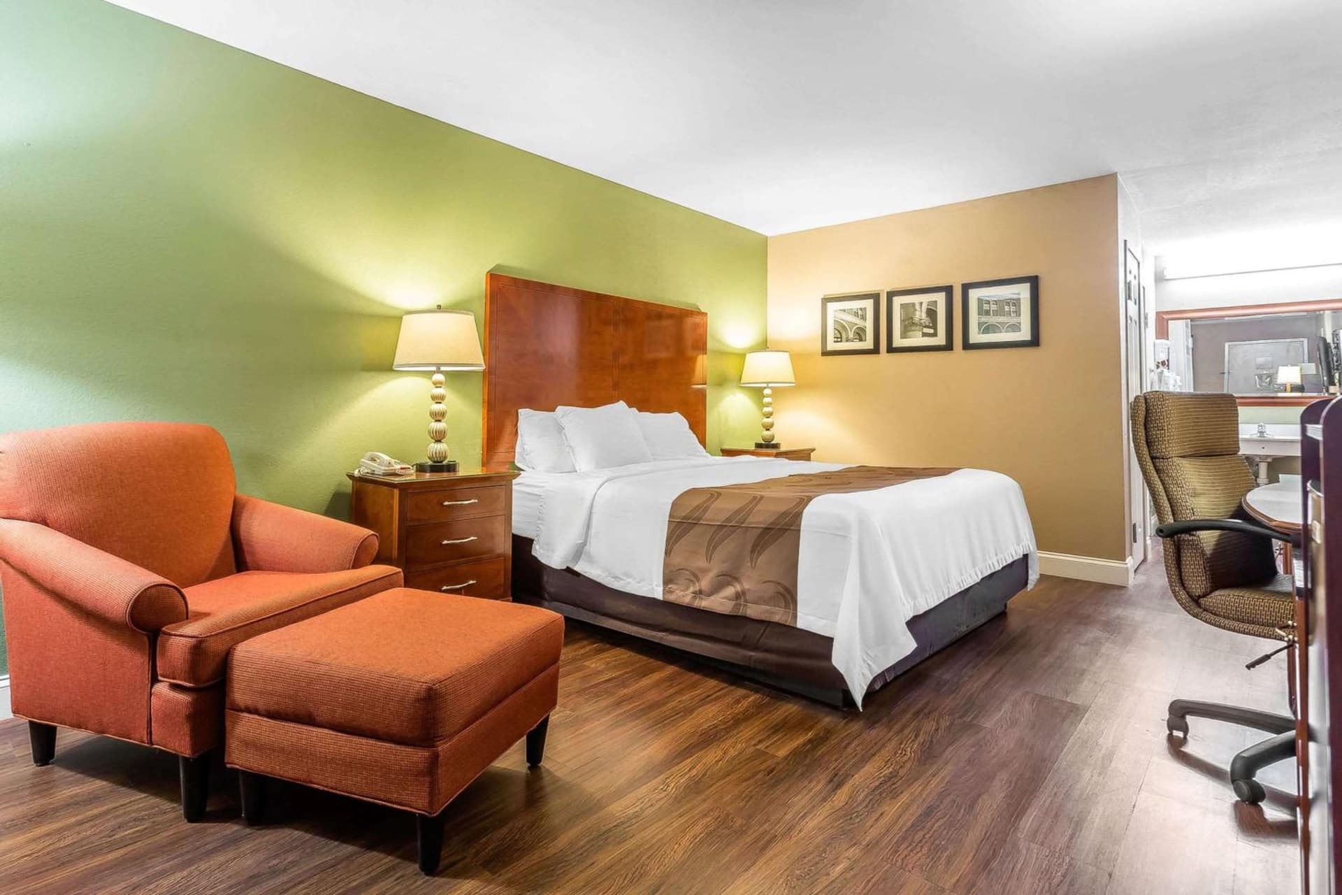 Quality Inn & Suites near Robins Air Force Base gallery photo in Warner Robins, GA — image 15