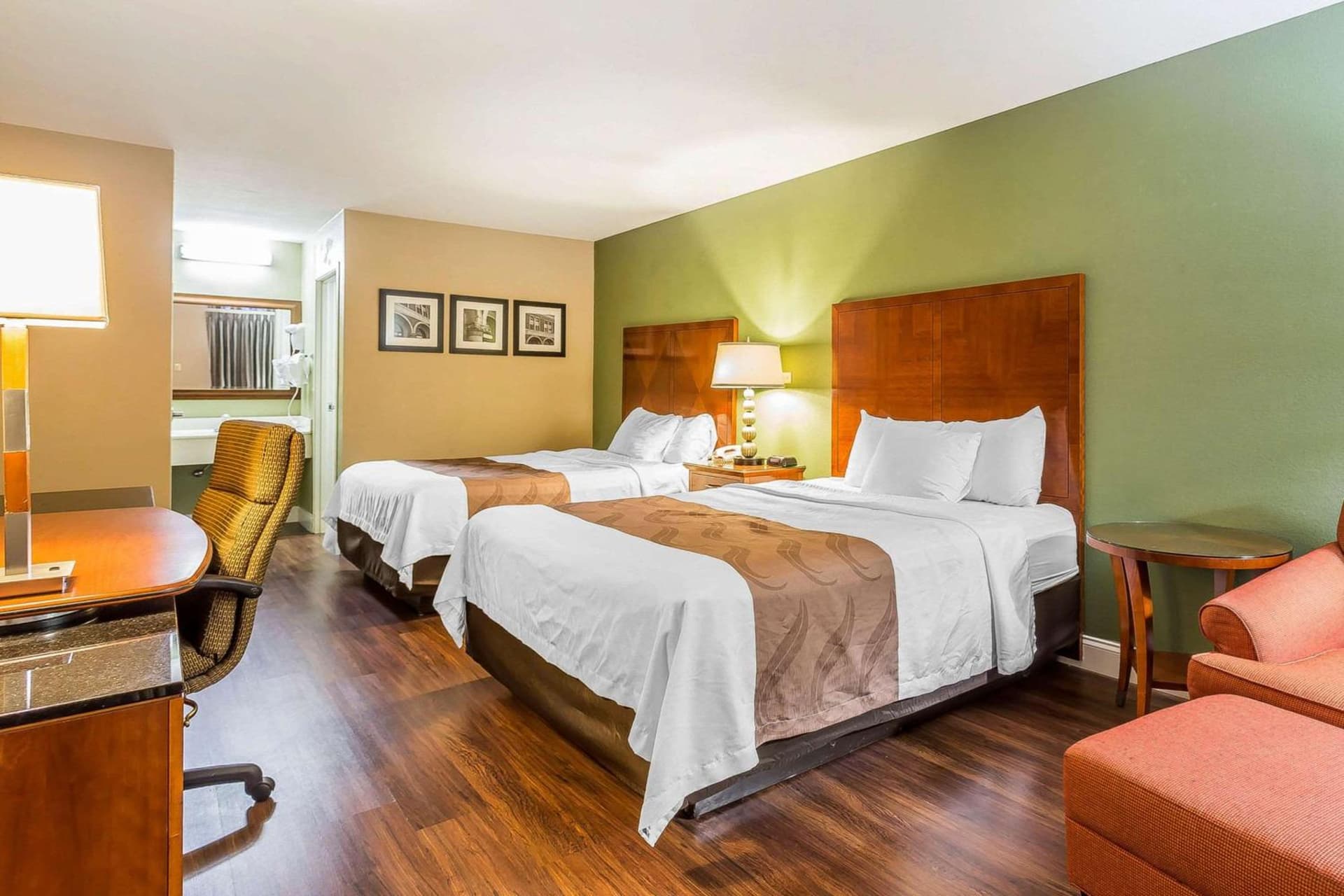 Quality Inn & Suites near Robins Air Force Base gallery photo in Warner Robins, GA — image 26