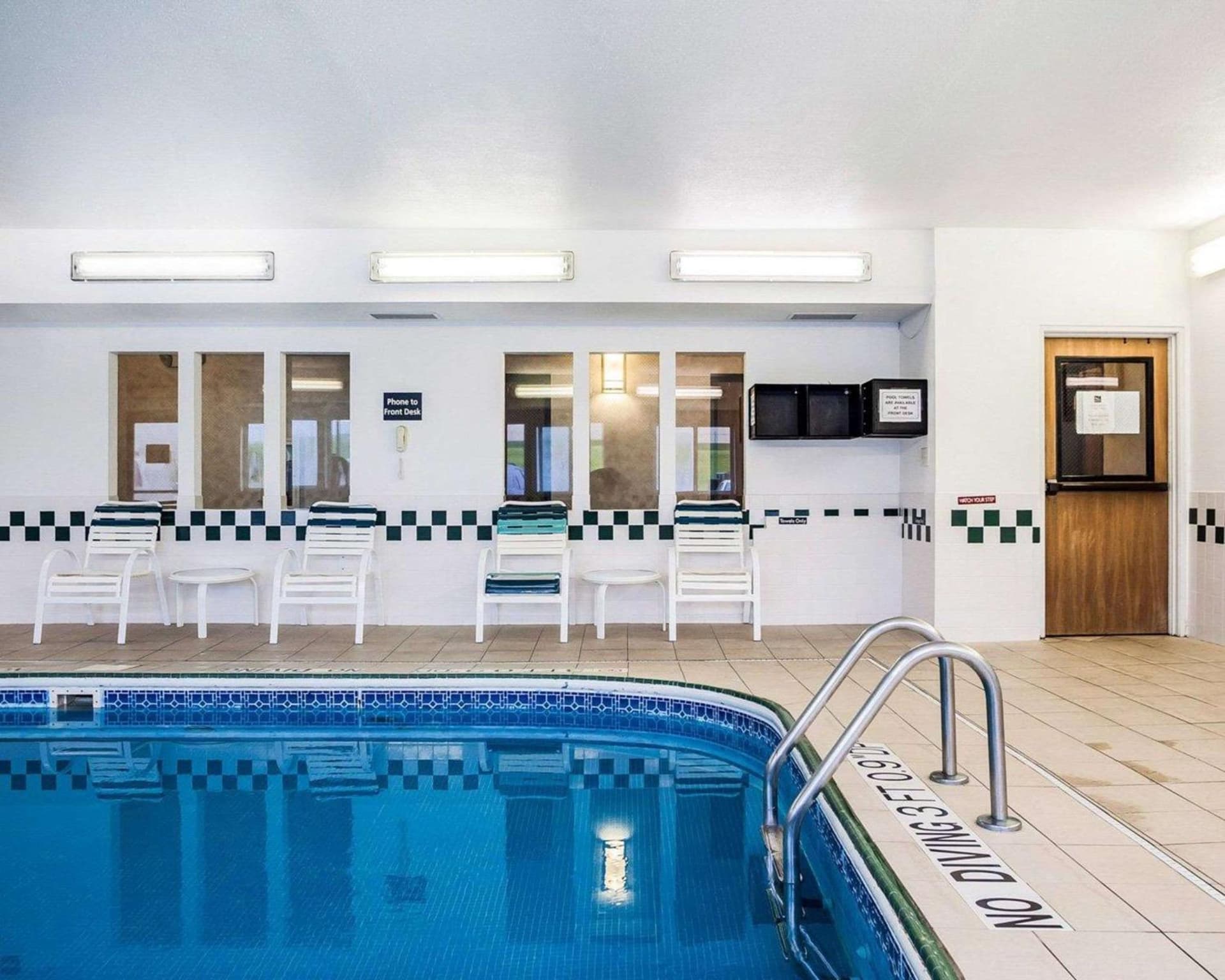 Quality Inn & Suites Des Moines Airport interior in Des Moines, IA — gallery photo 2