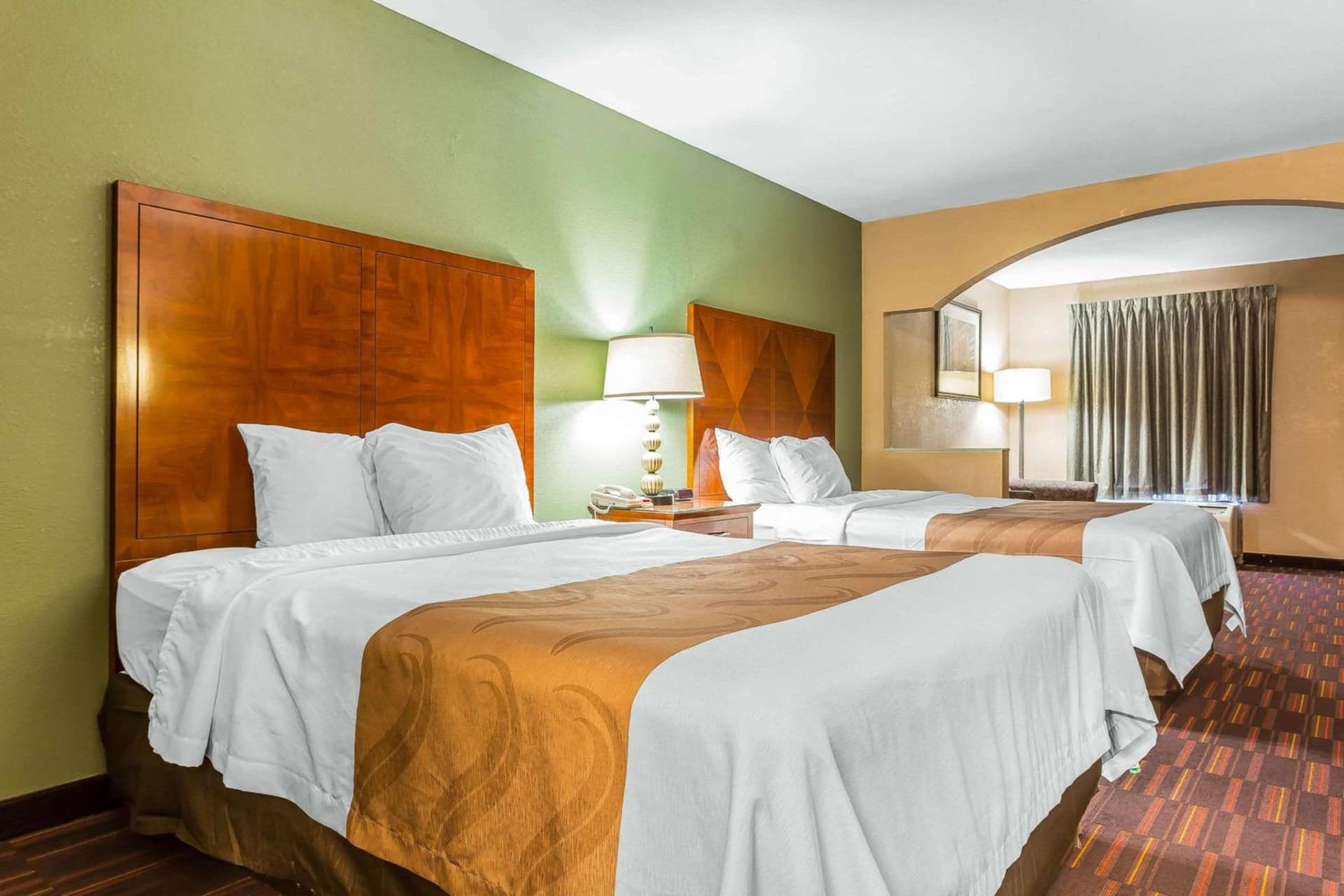 Quality Inn & Suites near Robins Air Force Base gallery photo in Warner Robins, GA — image 27