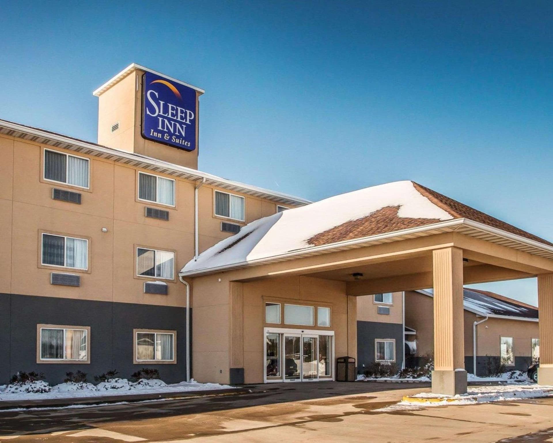 Sleep Inn & Suites Mount Vernon featured exterior or lobby in Mount Vernon, IA — similar hotel