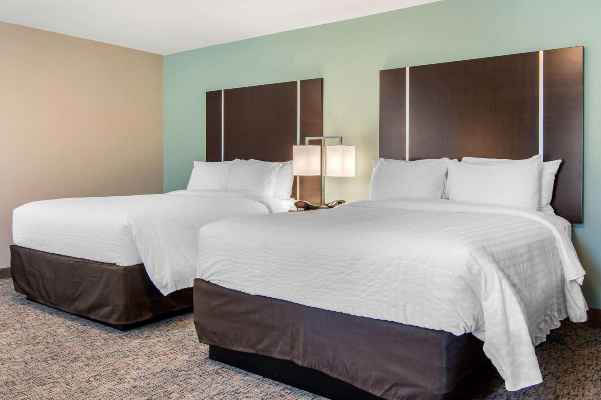 Clarion Inn & Suites Atlanta Downtown interior in Atlanta, GA — gallery photo 2
