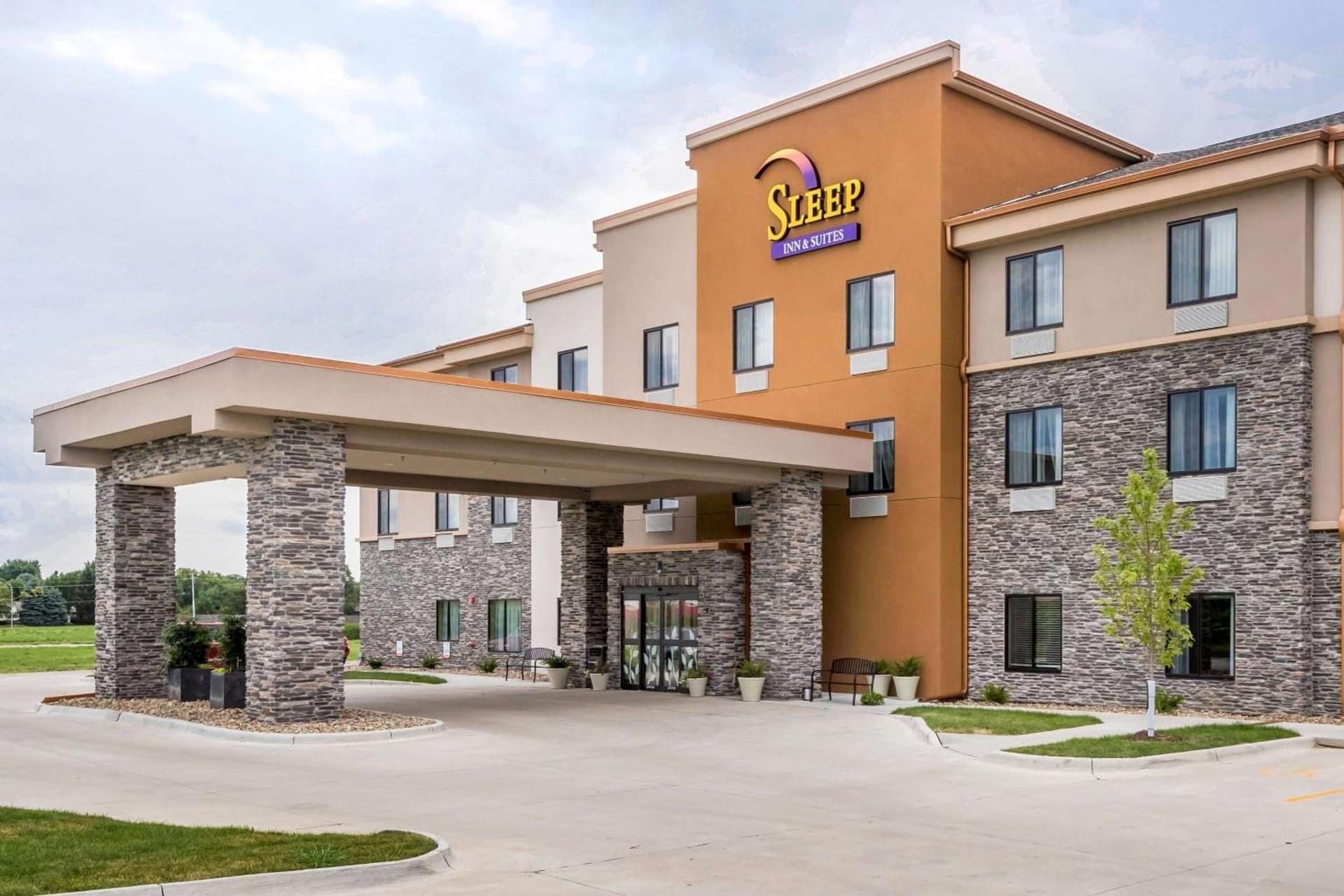 Sleep Inn & Suites West Des Moines near Jordan Creek featured exterior or lobby in West Des Moines, IA — similar hotel