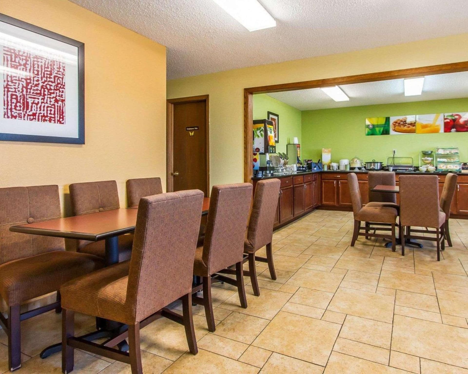 Quality Inn & Suites Ottumwa North property views in Ottumwa, IA — gallery photo 3