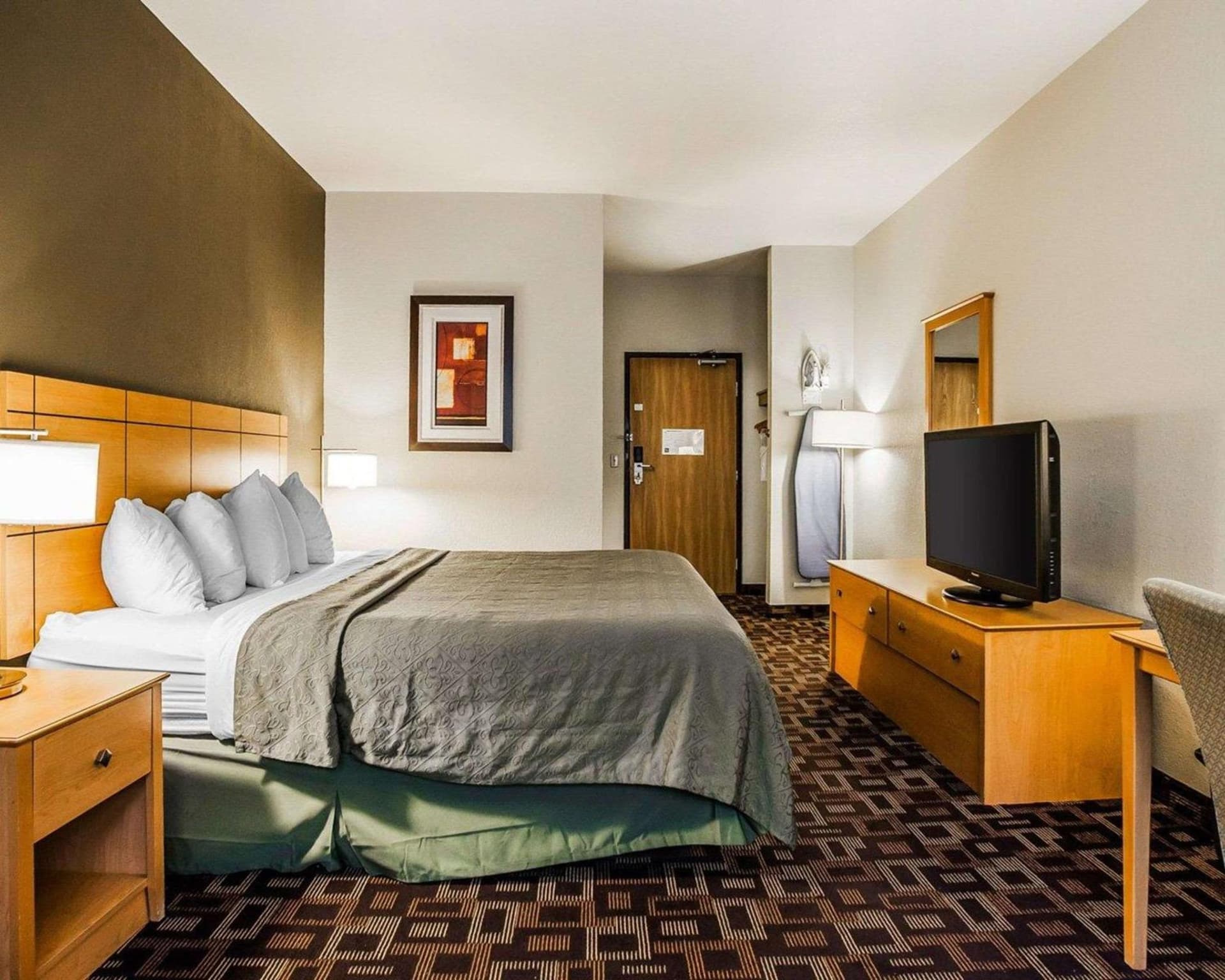 Quality Inn & Suites Des Moines Airport gallery photo in Des Moines, IA — image 29