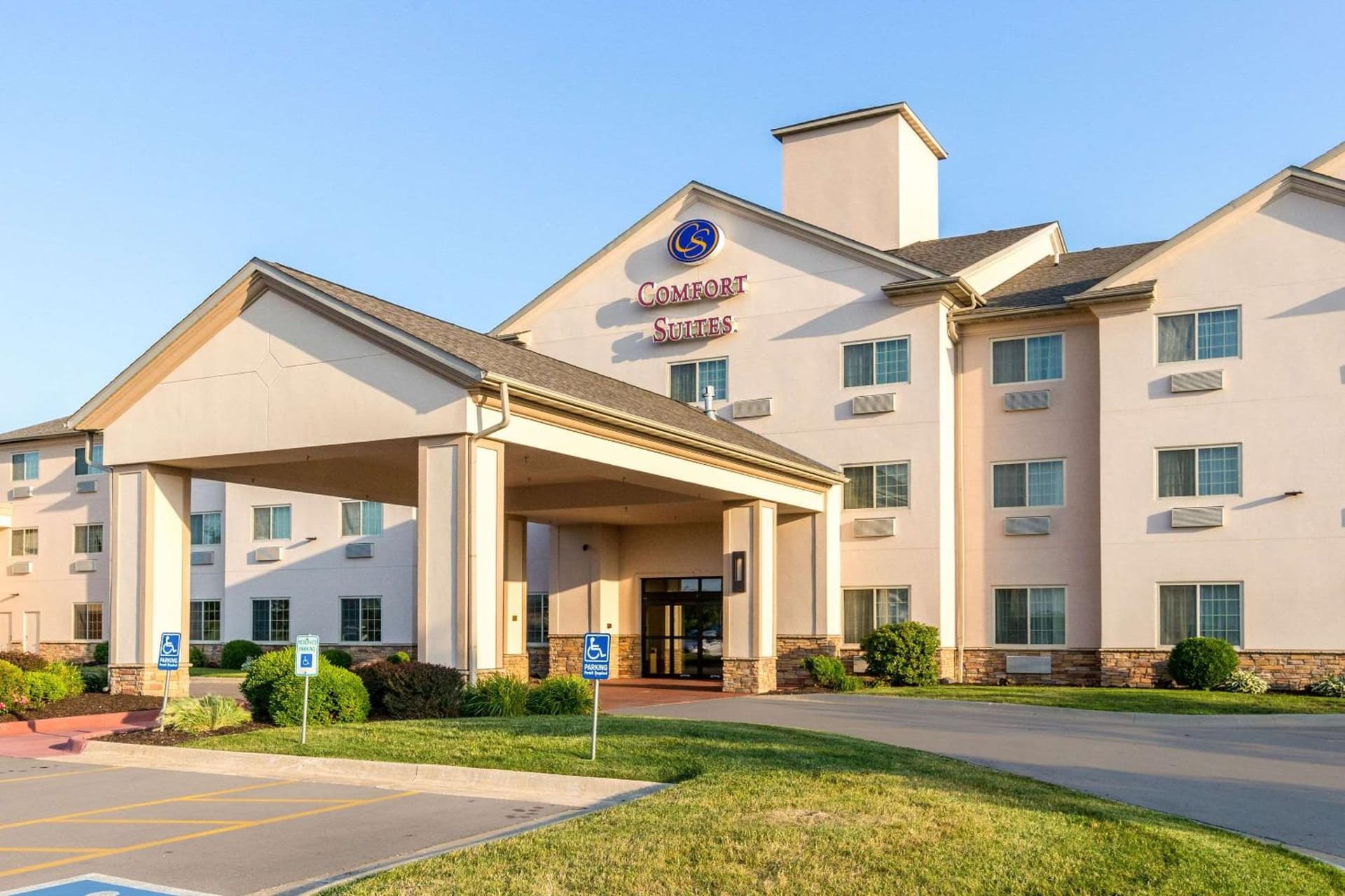 Comfort Suites Burlington featured exterior or lobby in Burlington, IA — similar hotel