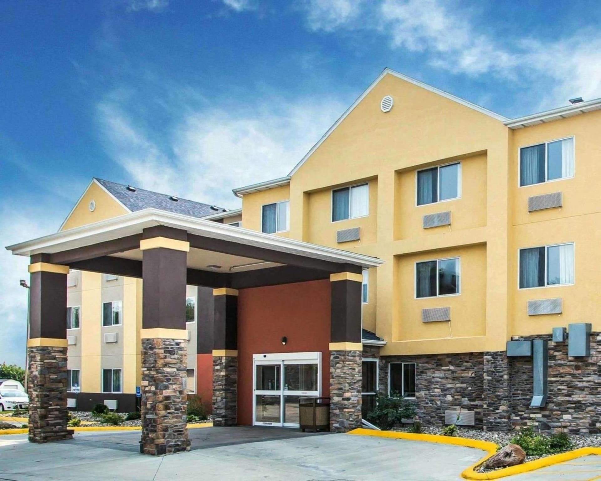 Comfort Inn & Suites Waterloo - Cedar Falls gallery photo in Waterloo, IA — image 27