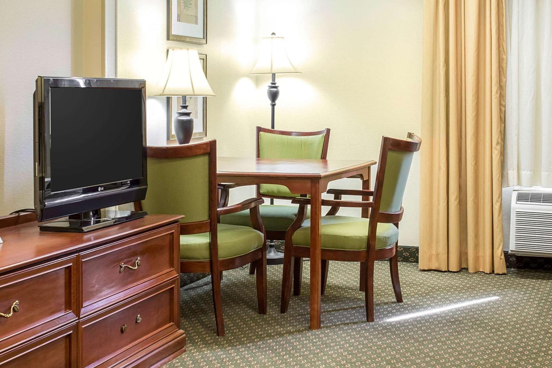 Quality Inn & Suites Sioux City Southeast gallery photo in Sioux City, IA — image 8