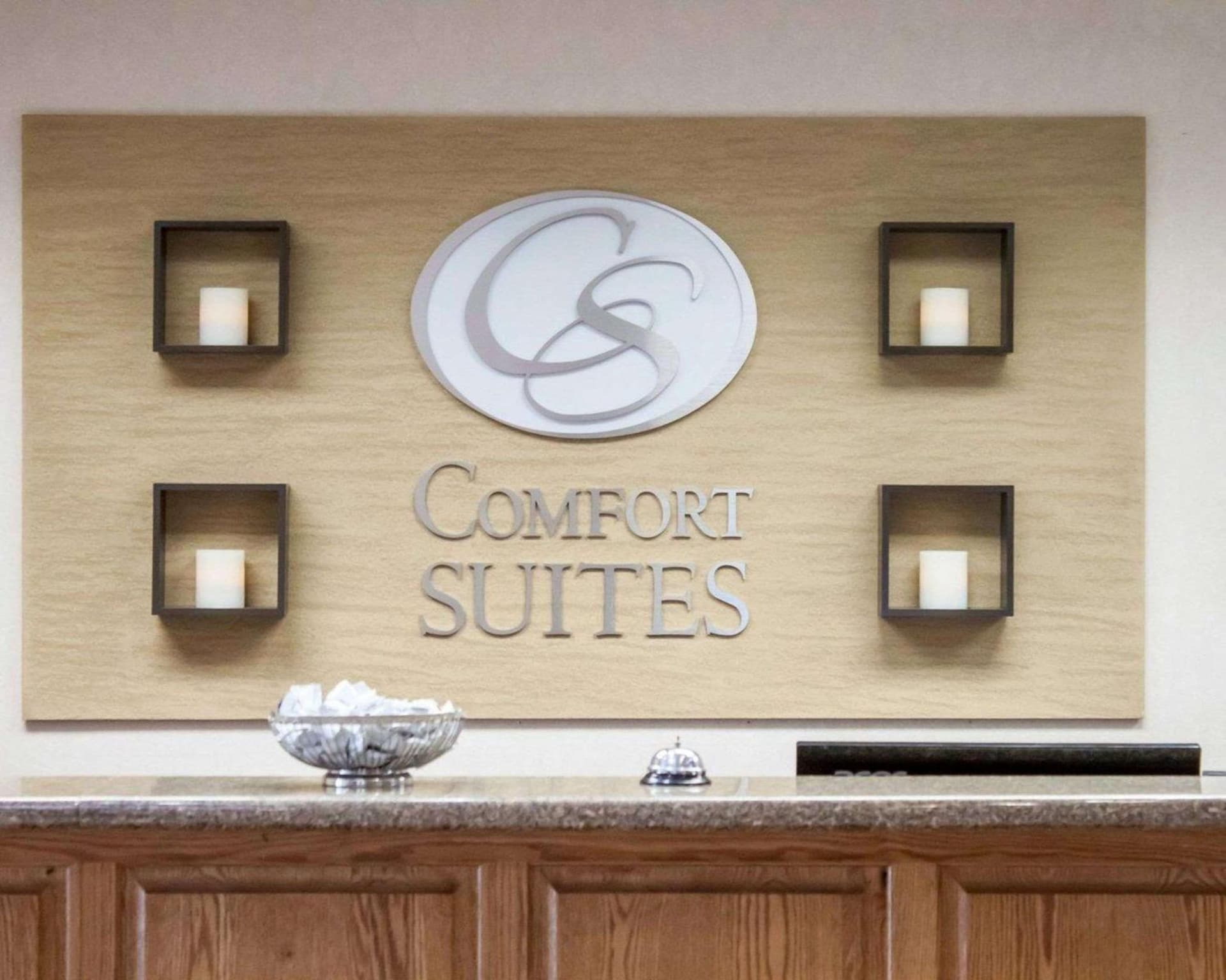 Comfort Suites Airport interior in Boise, ID — gallery photo 2