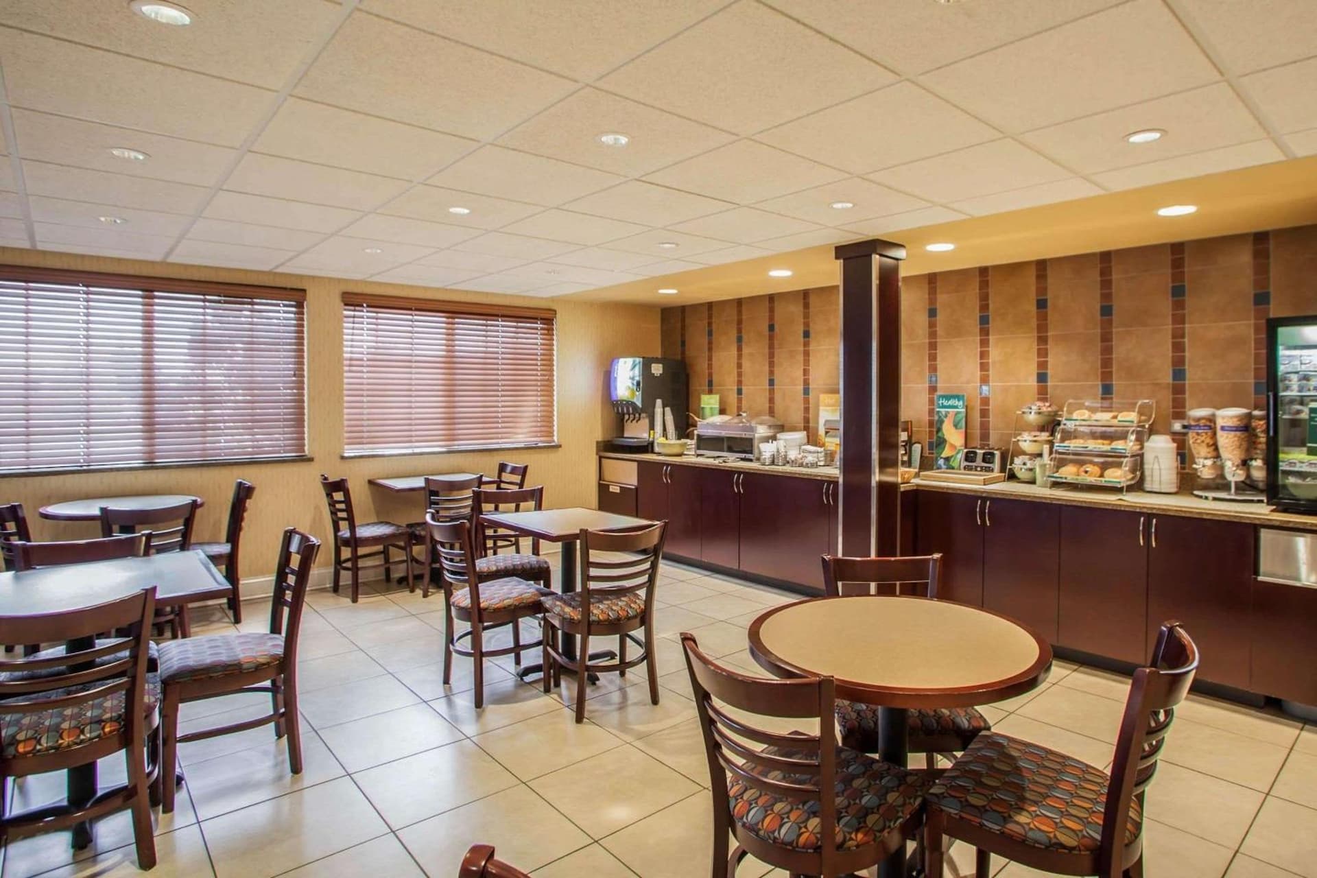 Quality Inn & Suites St Charles -West Chicago gallery photo in Saint Charles, IL — image 11