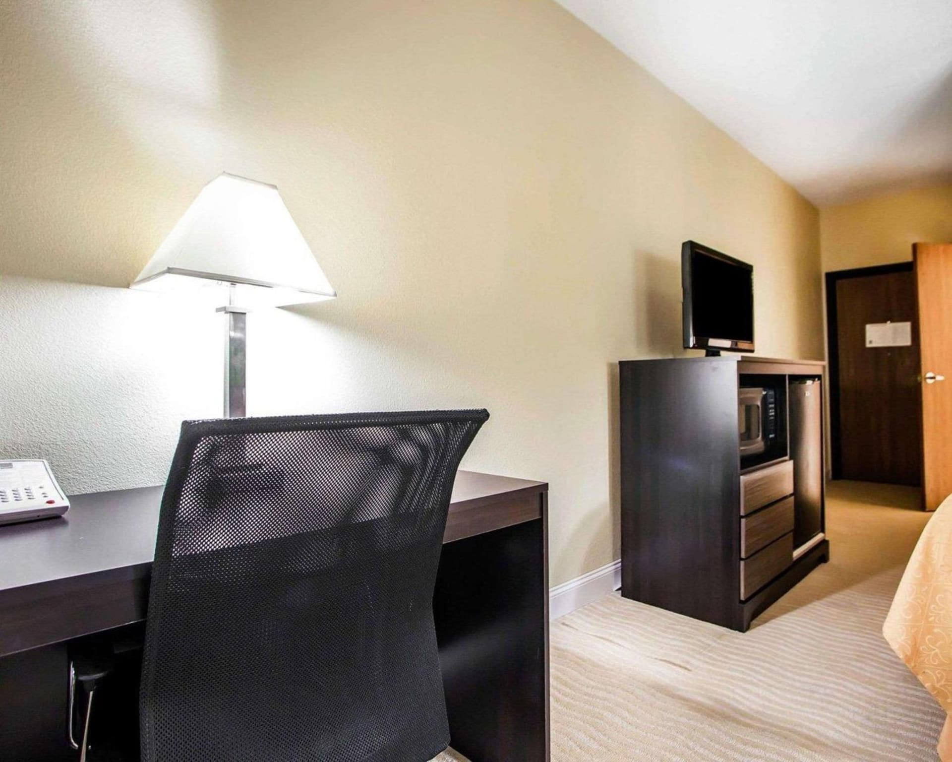 Quality Inn & Suites Champaign North - Urbana property views in Champaign, IL — gallery photo 3