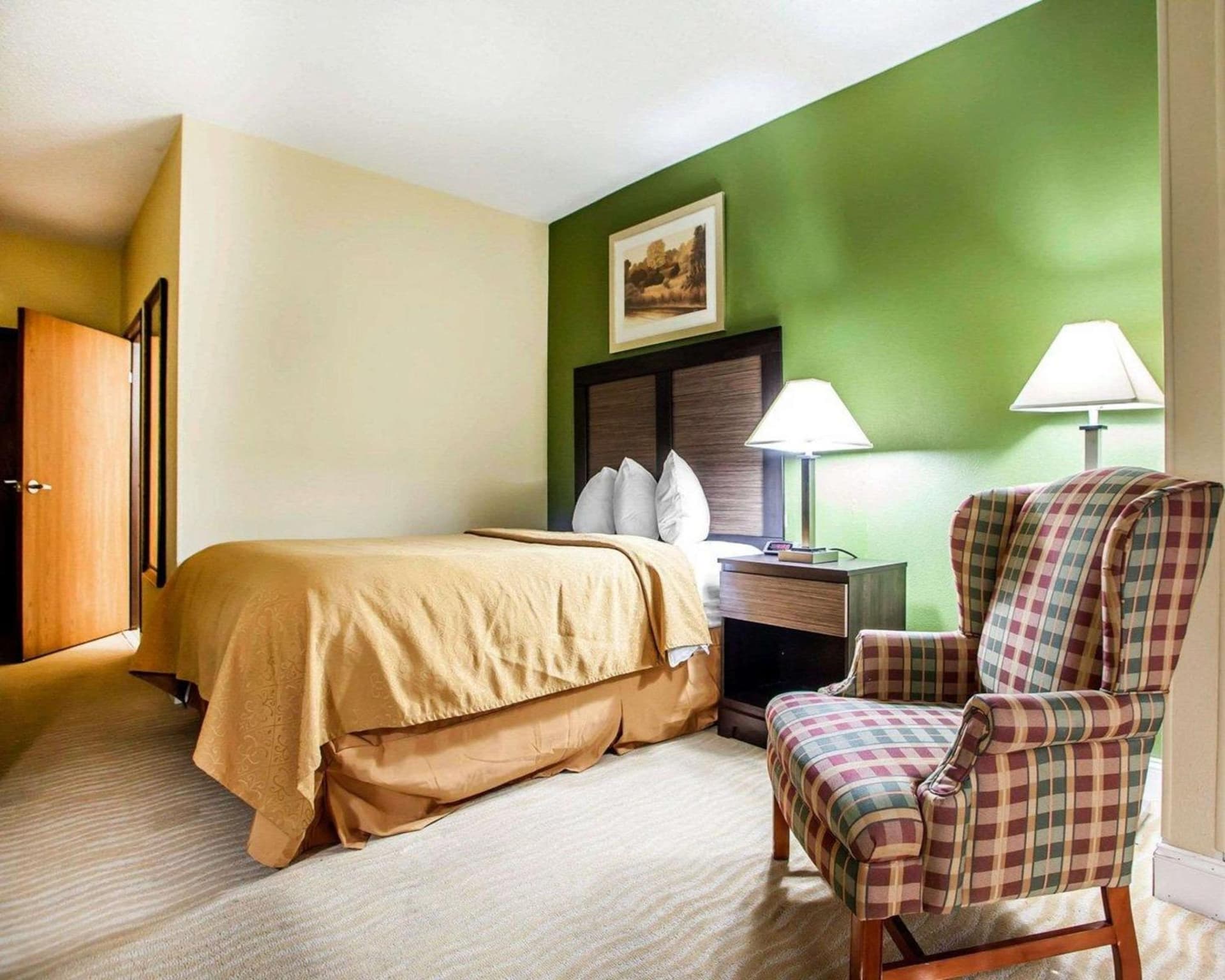Quality Inn & Suites Champaign North - Urbana gallery photo in Champaign, IL — image 9
