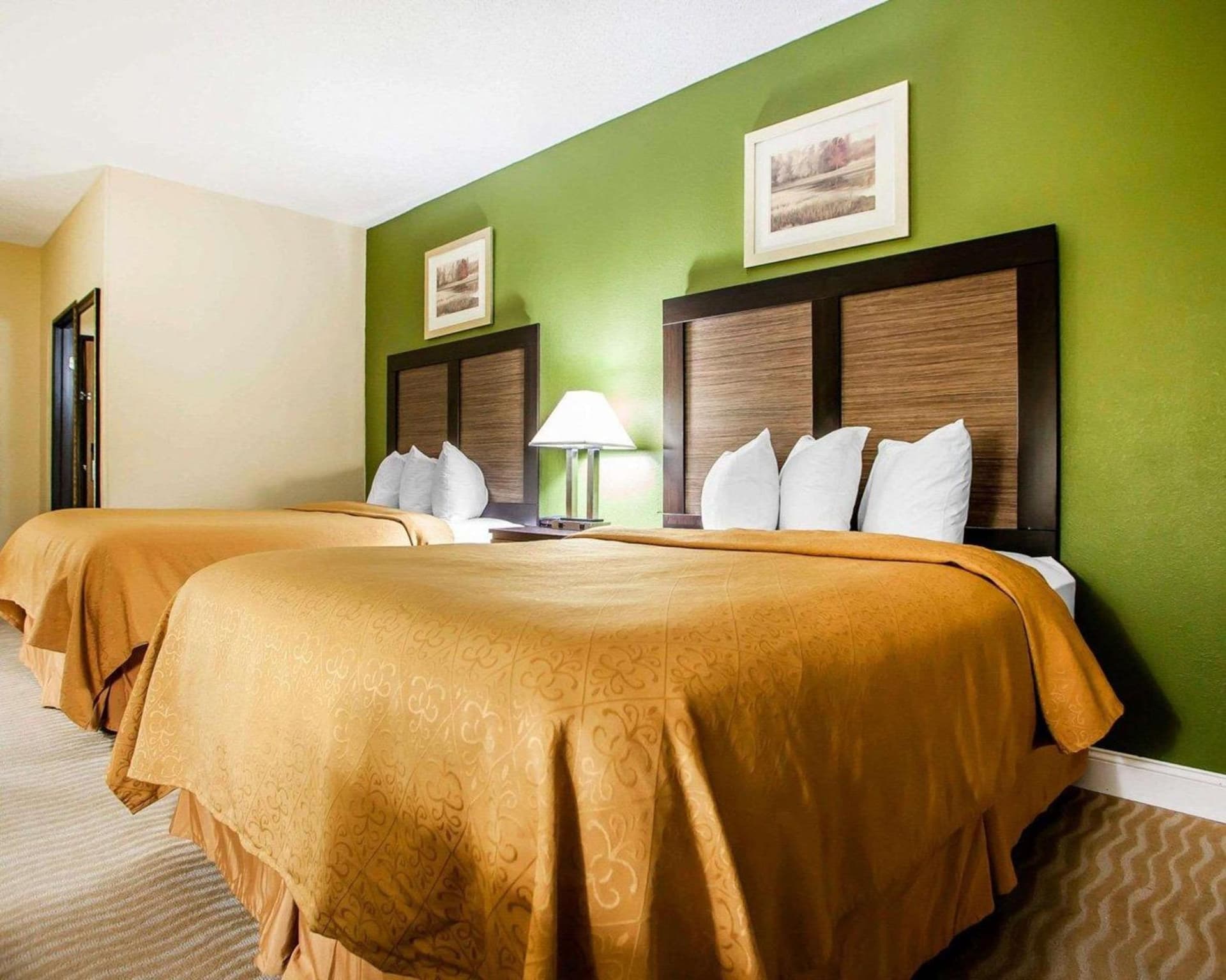 Quality Inn & Suites Champaign North - Urbana gallery photo in Champaign, IL — image 11