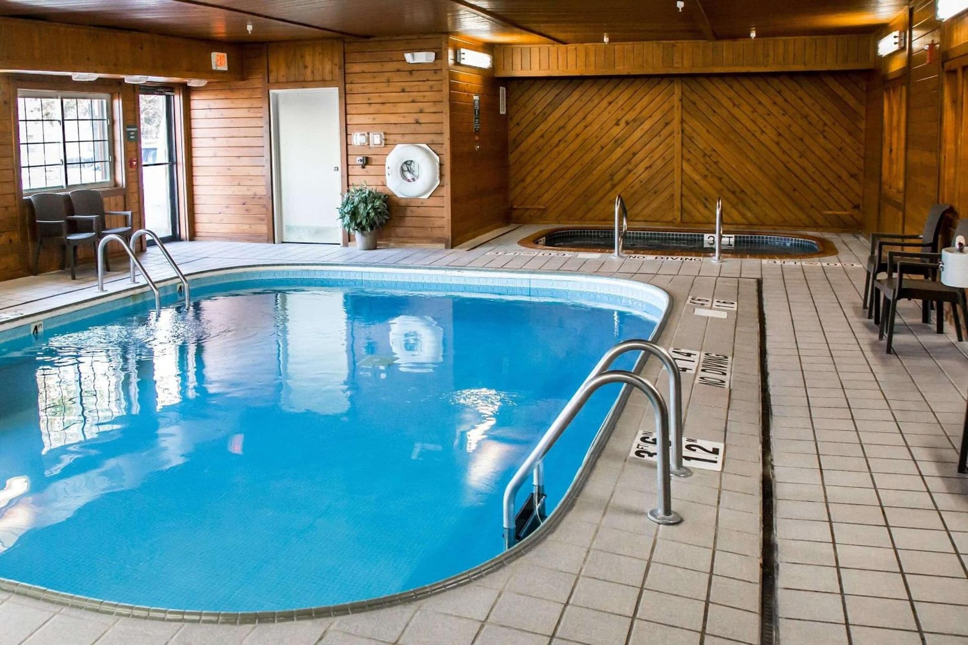 MainStay Suites Joliet I-55 gallery photo in Joliet, IL — image 35