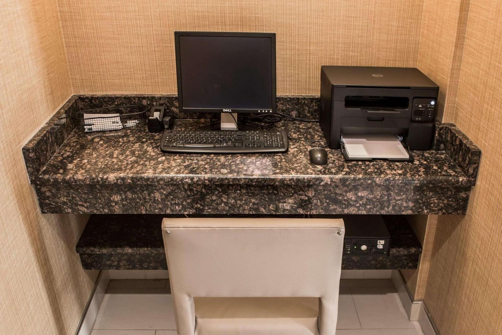 MainStay Suites Joliet I-55 gallery photo in Joliet, IL — image 16