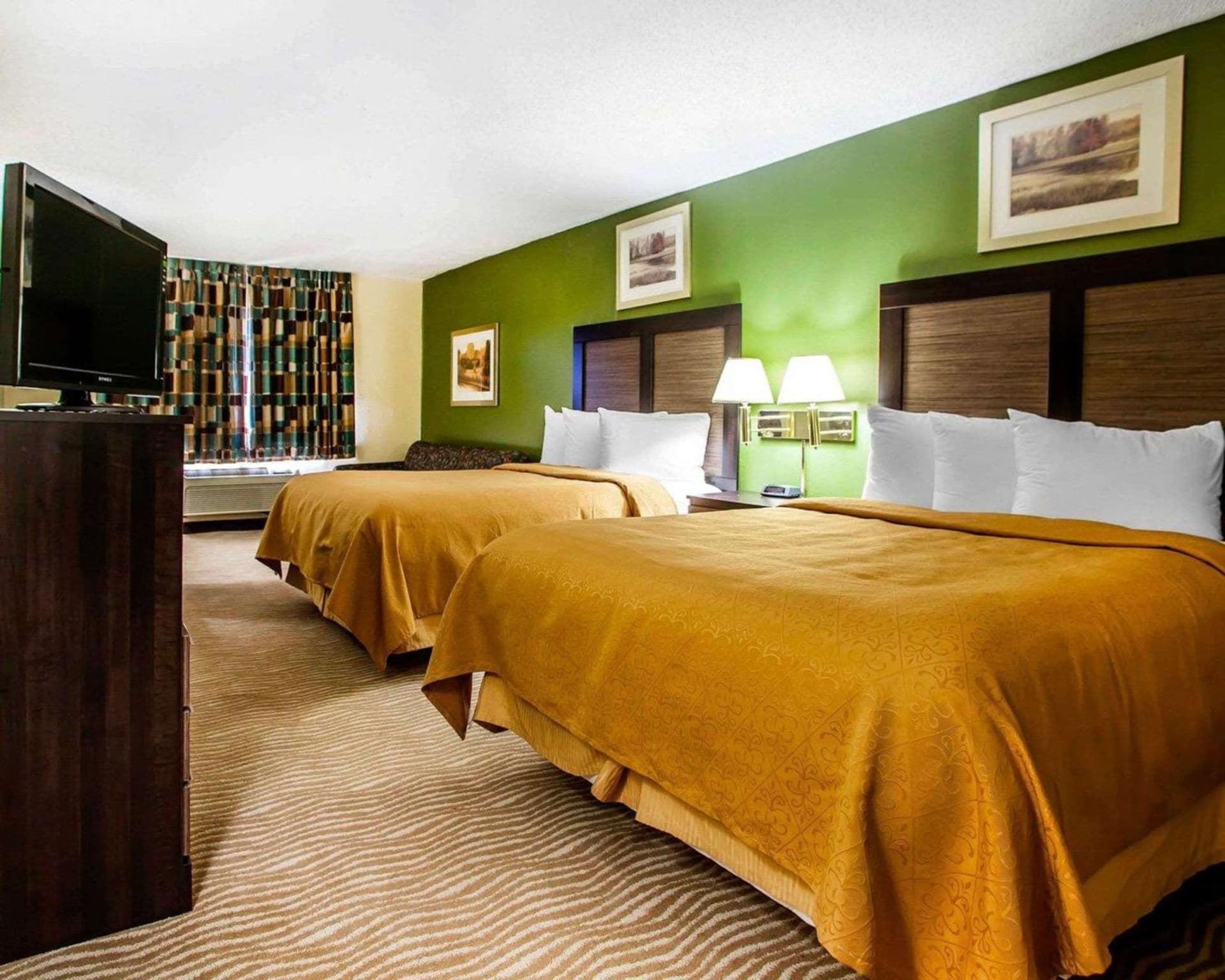 Quality Inn & Suites Champaign North - Urbana gallery photo in Champaign, IL — image 20