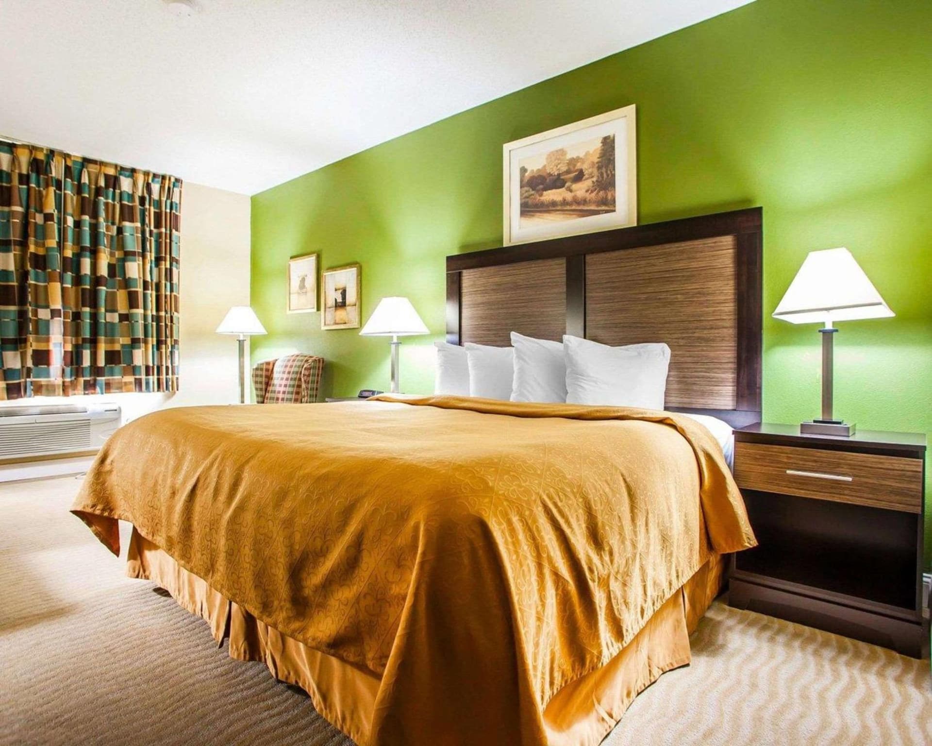 Quality Inn & Suites Champaign North - Urbana gallery photo in Champaign, IL — image 19