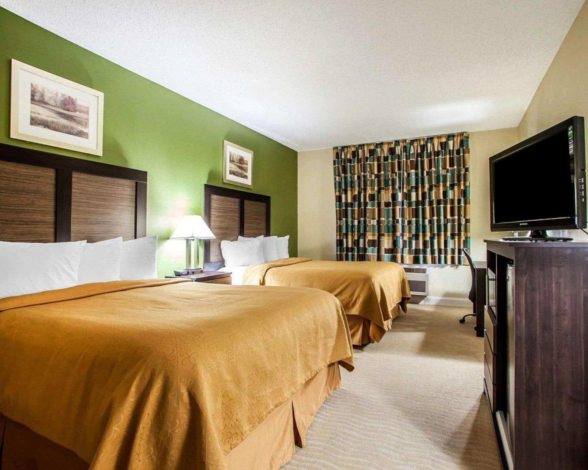 Quality Inn & Suites Champaign North - Urbana gallery photo in Champaign, IL — image 17