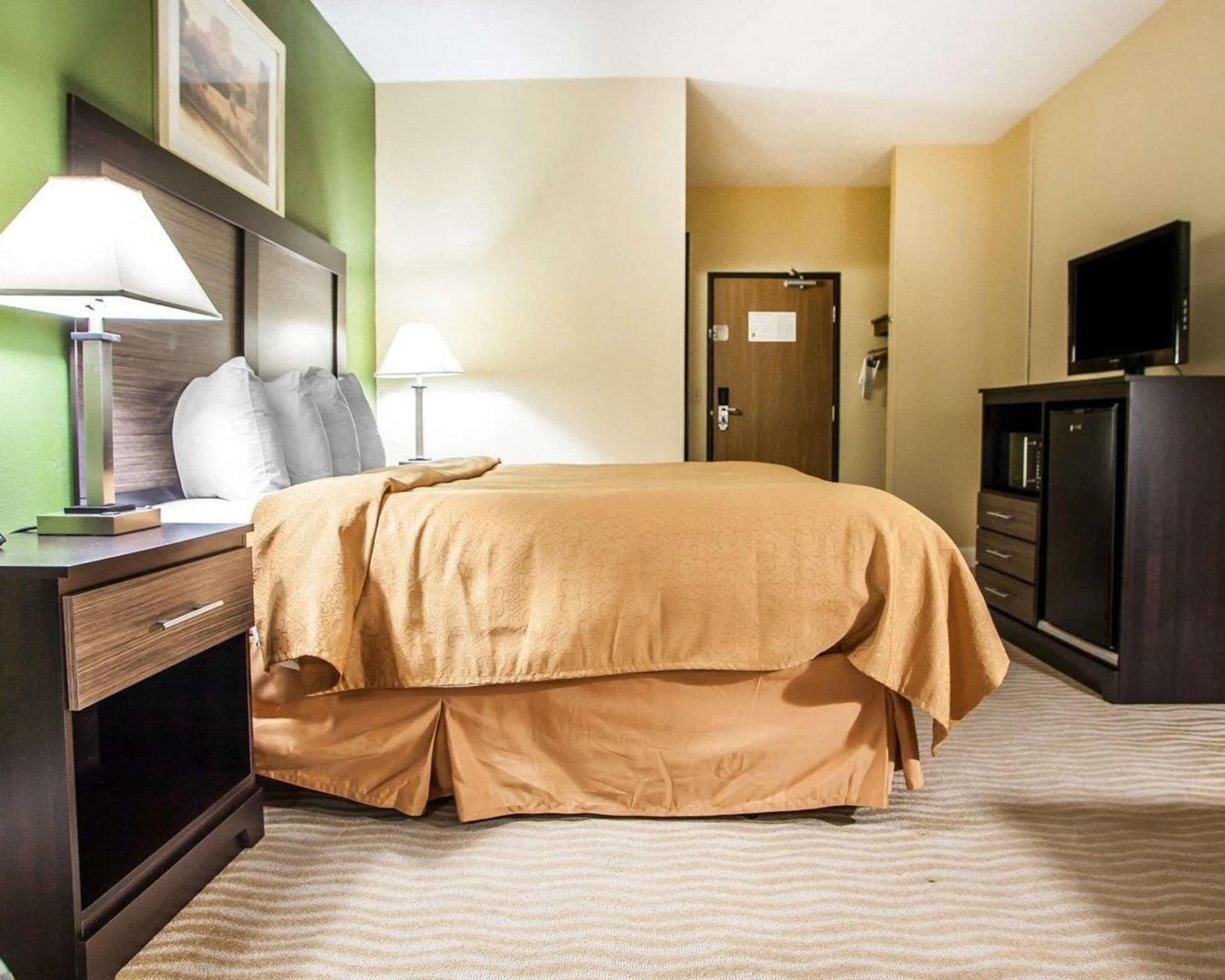 Quality Inn & Suites Champaign North - Urbana gallery photo in Champaign, IL — image 23
