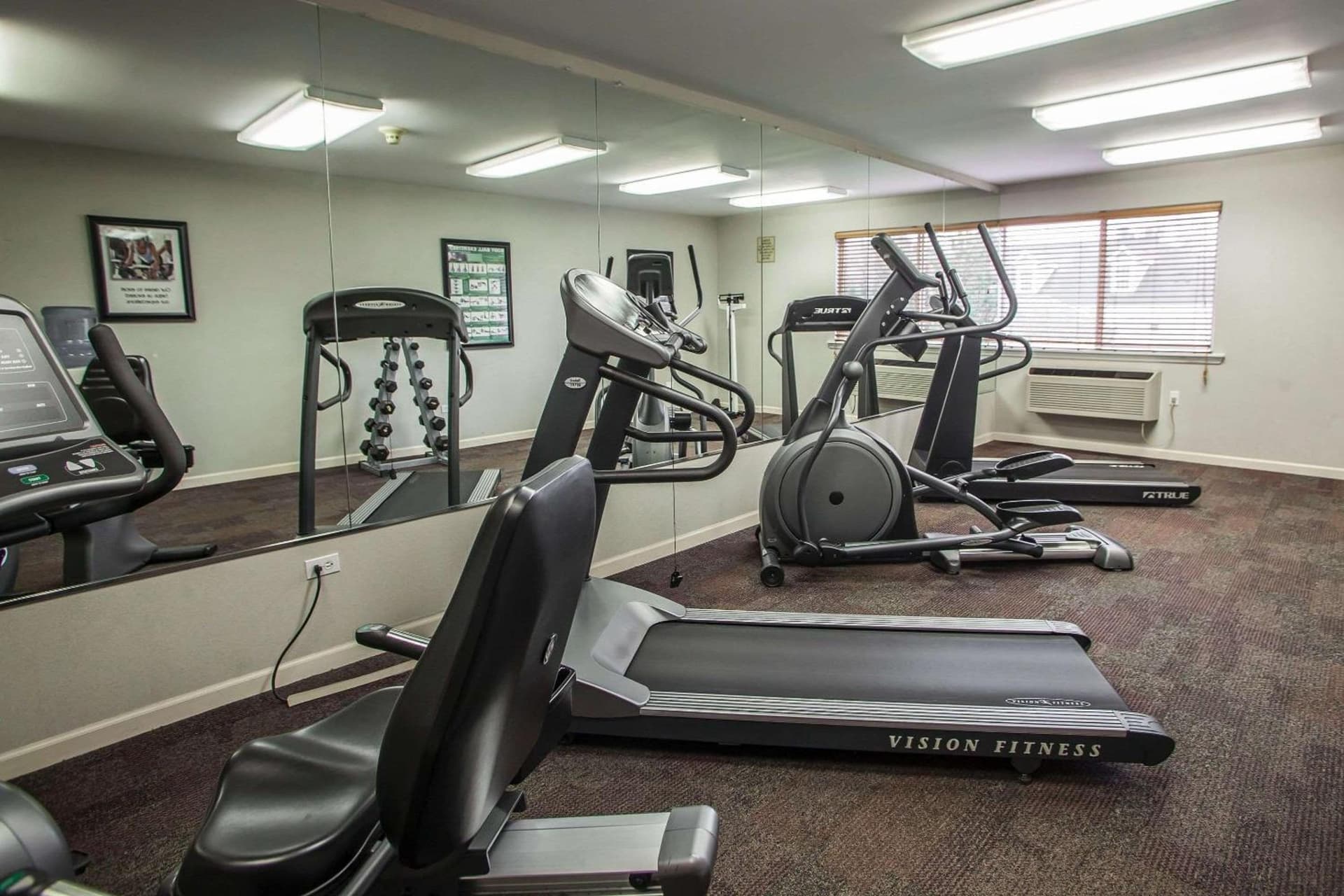 Quality Inn & Suites St Charles -West Chicago gallery photo in Saint Charles, IL — image 14