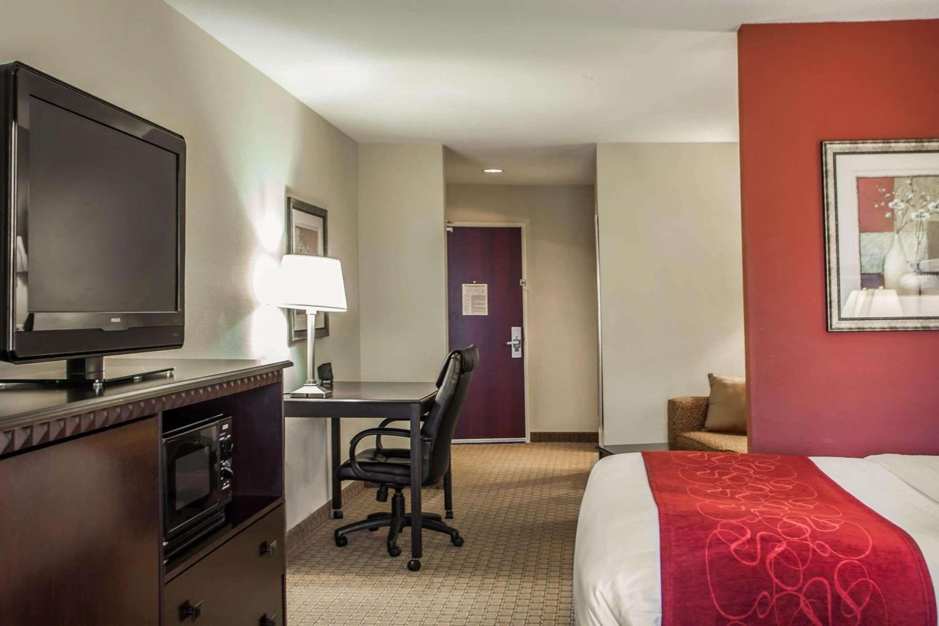Comfort Suites Bloomington I-55 and I-74 gallery photo in Bloomington, IL — image 30