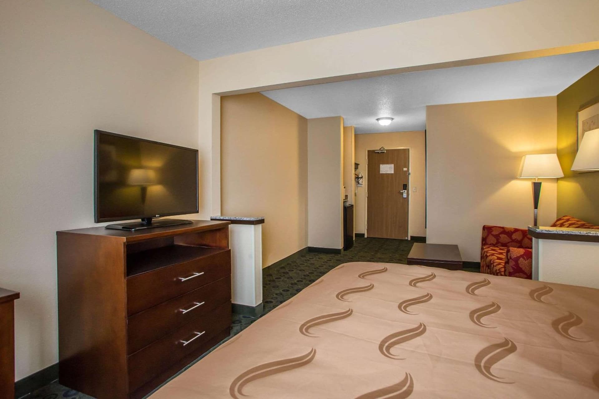 Quality Inn & Suites Bloomington I-55 and I-74 gallery photo in Bloomington, IL — image 17