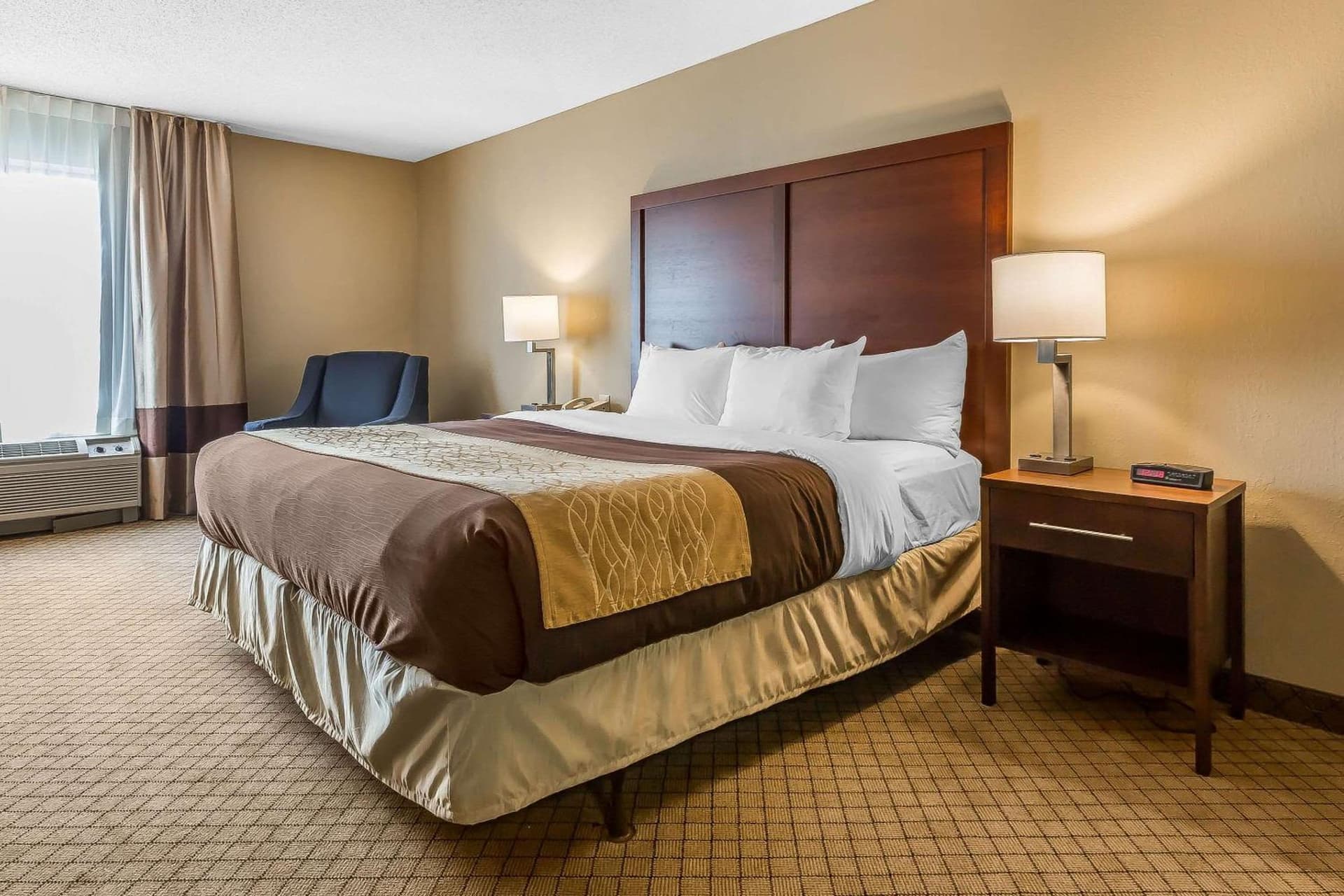 Comfort Inn & Suites Mishawaka-South Bend gallery photo in South Bend, IN — image 27