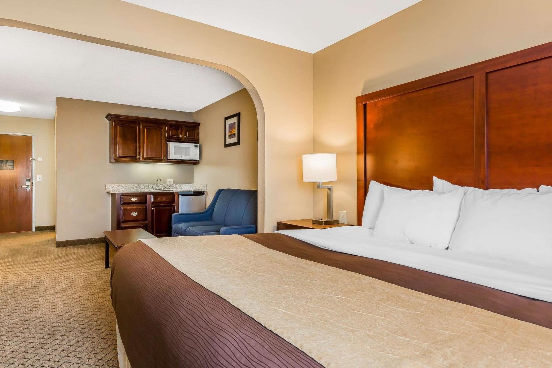 Comfort Inn & Suites Mishawaka-South Bend gallery photo in South Bend, IN — image 21