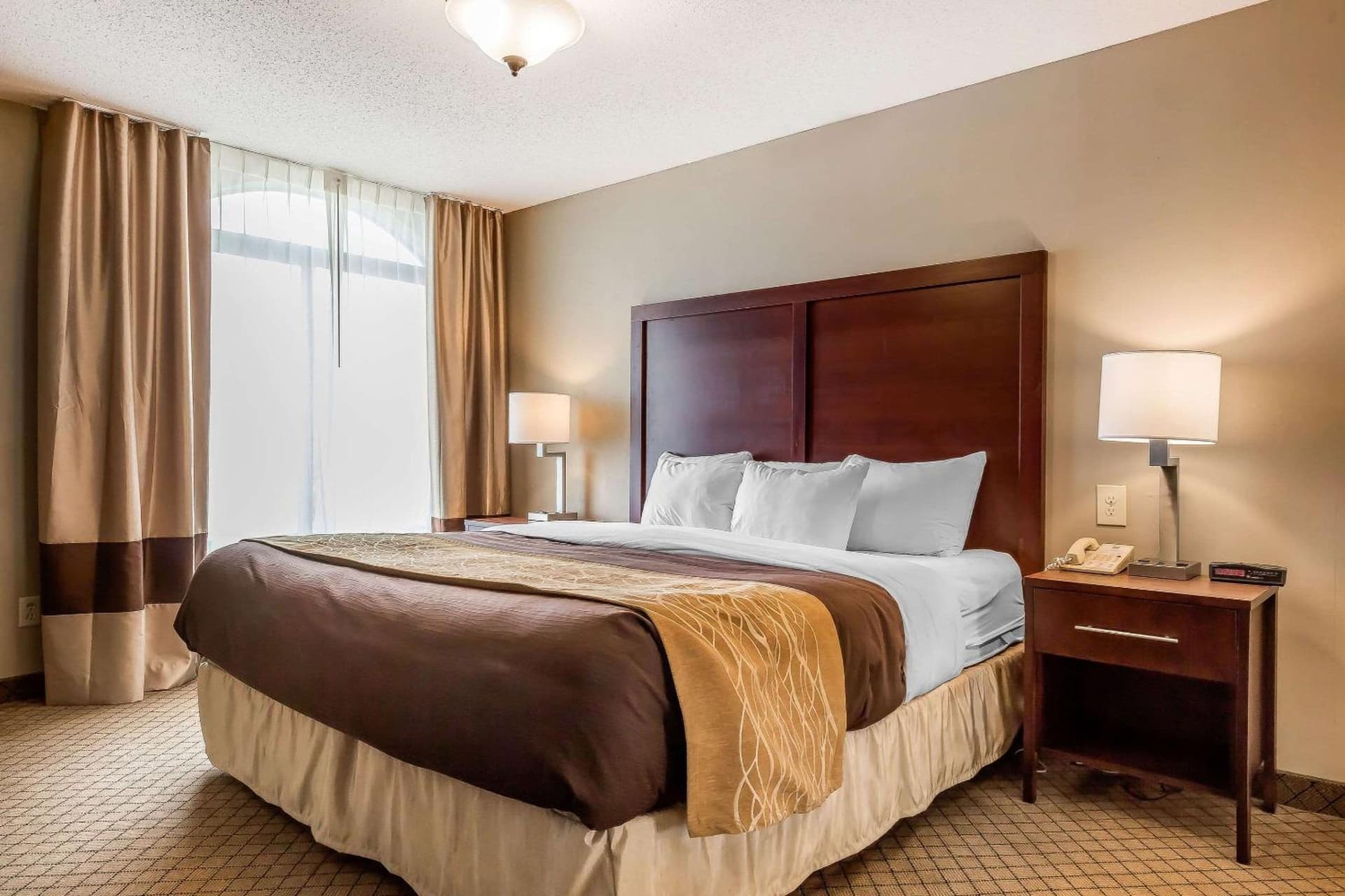 Comfort Inn & Suites Mishawaka-South Bend gallery photo in South Bend, IN — image 38