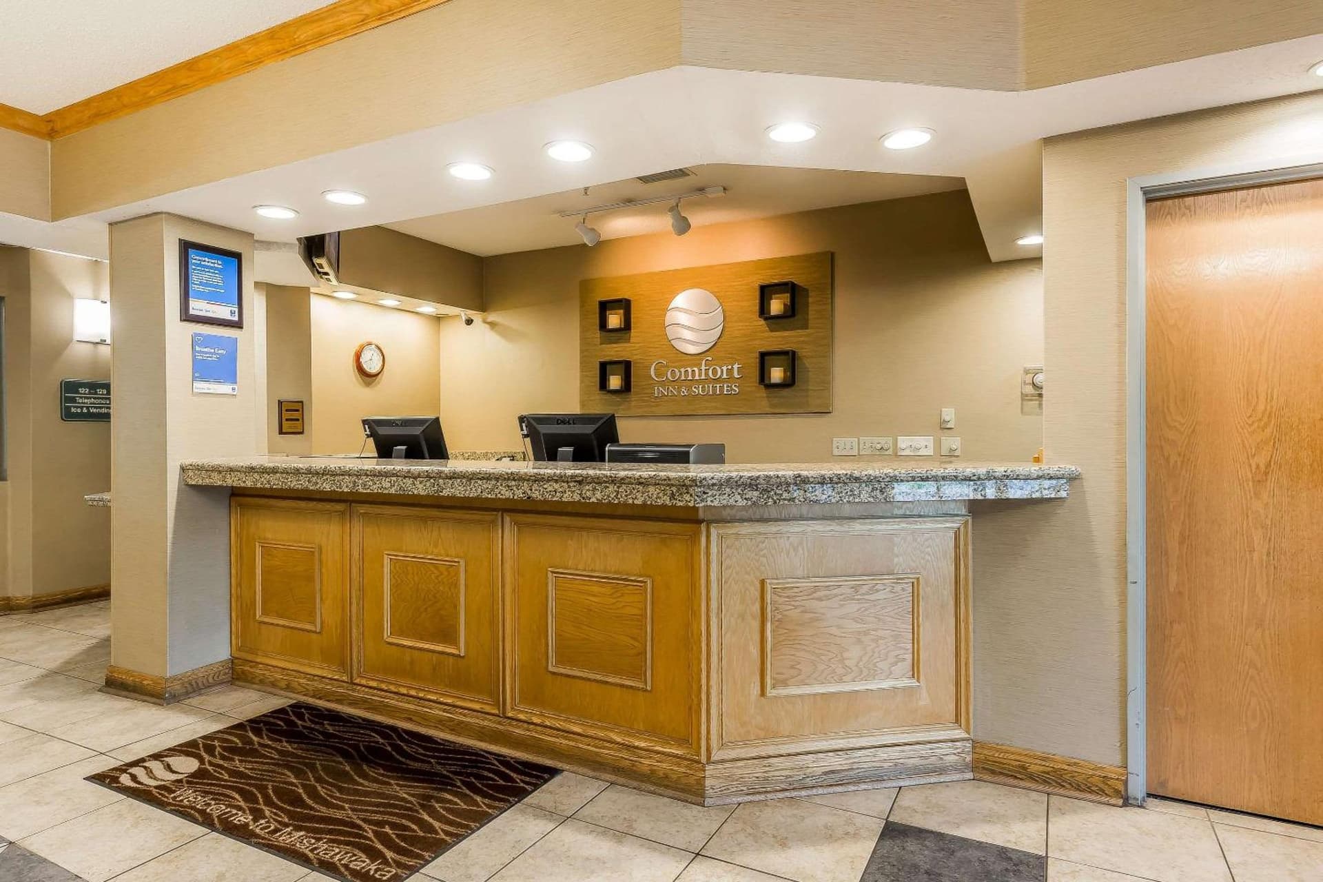 Comfort Inn & Suites Mishawaka-South Bend property views in South Bend, IN — gallery photo 3