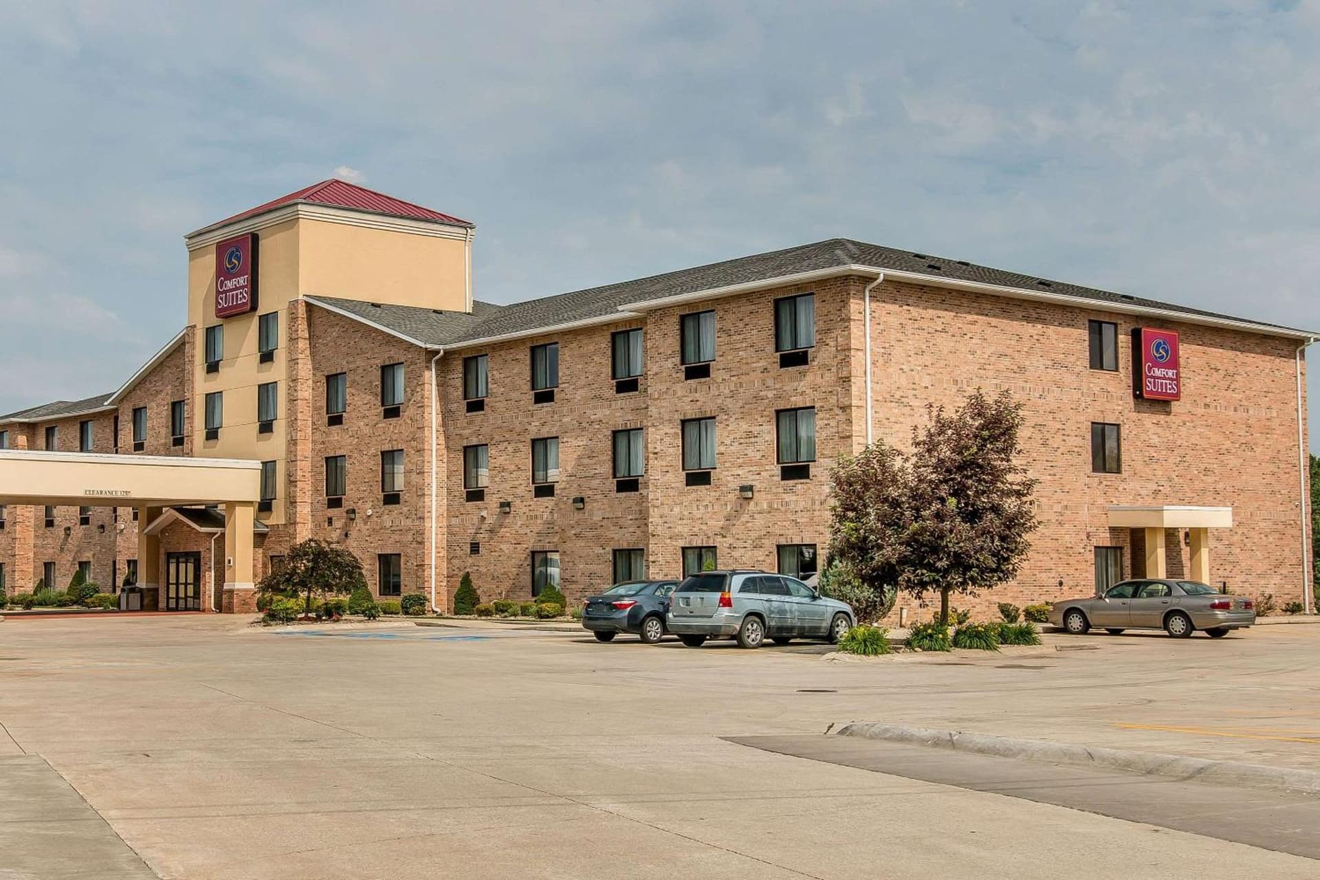 Comfort Suites South Bend Near Casino interior in South Bend, IN — gallery photo 2