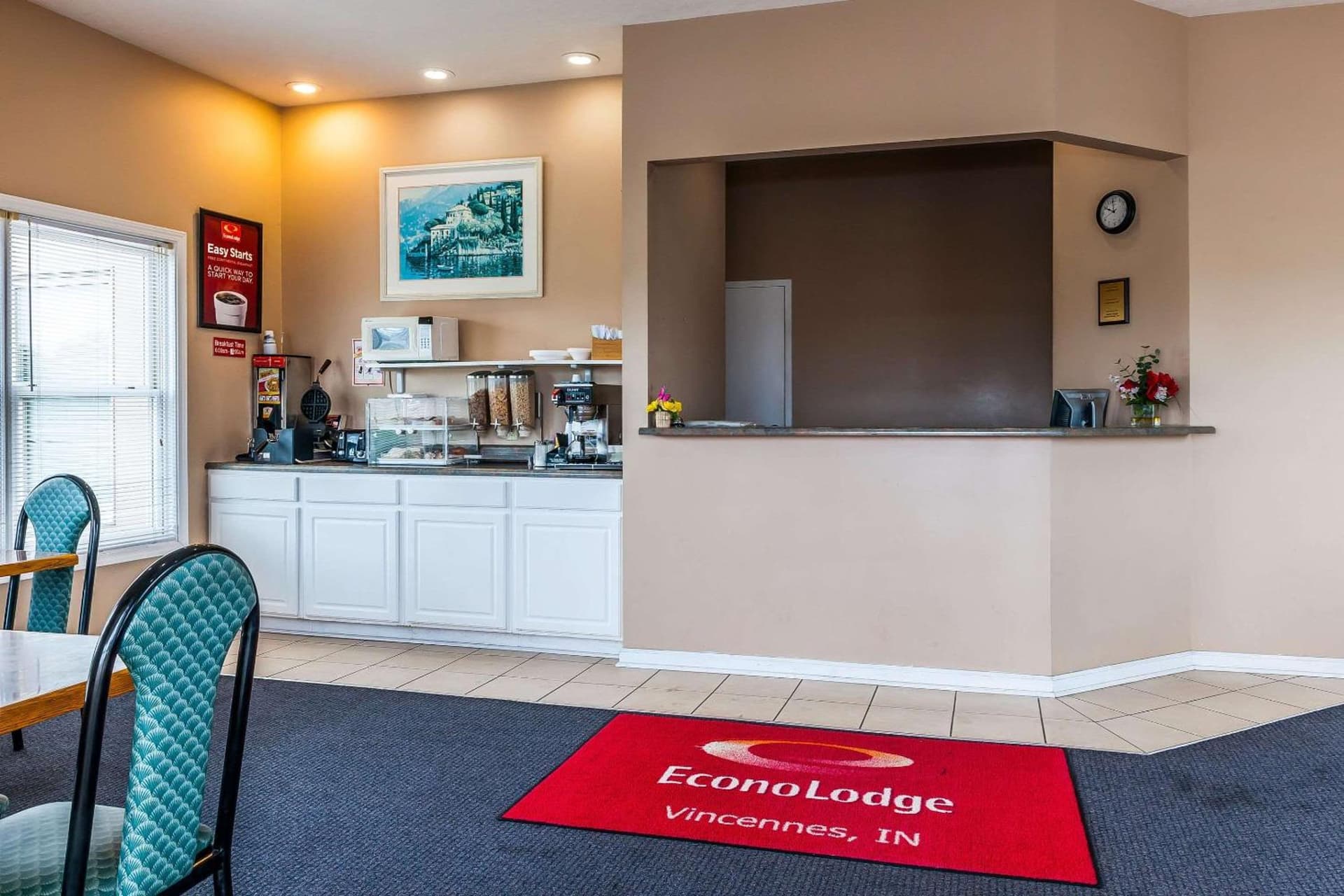 Econo Lodge Vincennes property views in Vincennes, IN — gallery photo 3