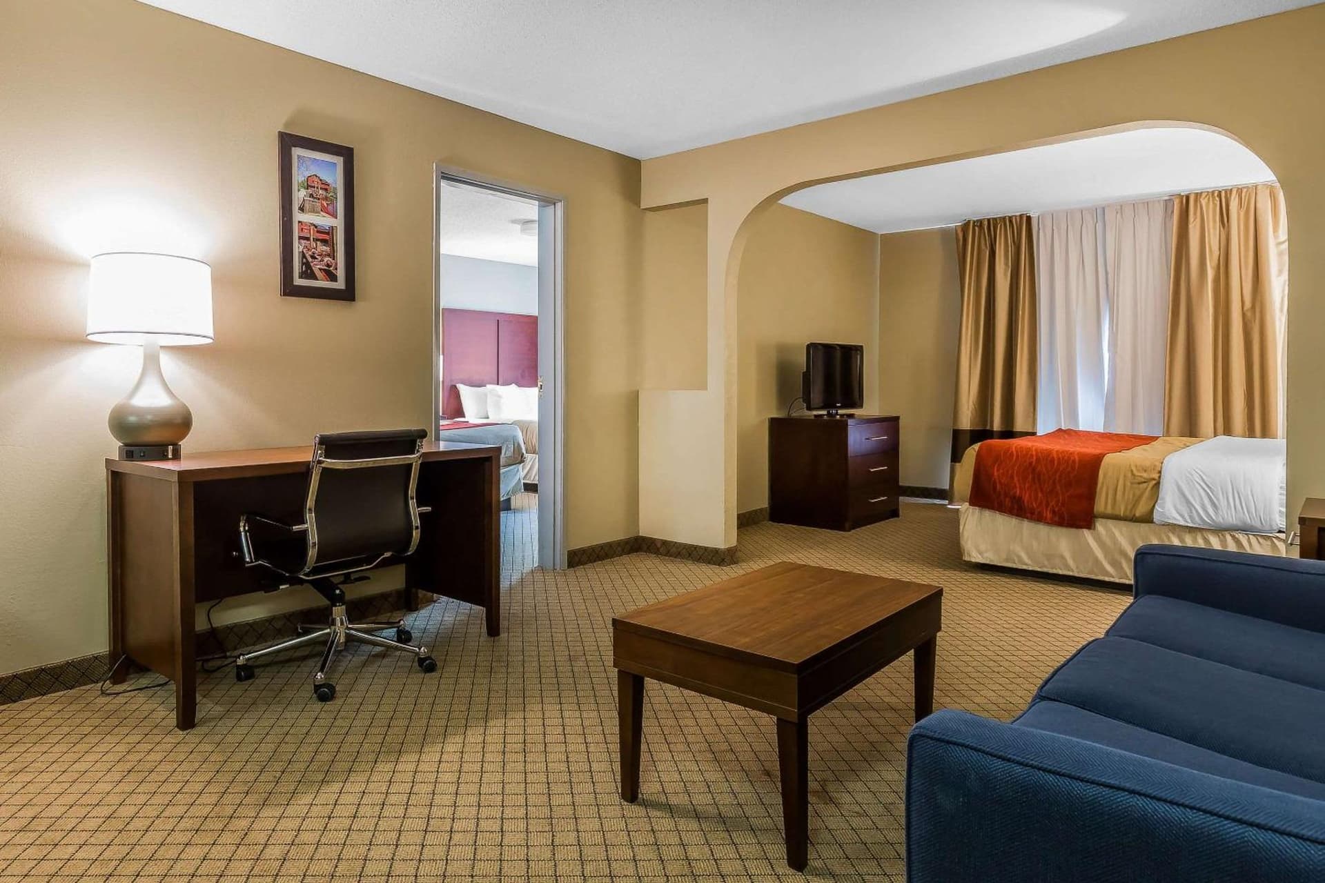 Comfort Inn & Suites Mishawaka-South Bend gallery photo in South Bend, IN — image 17