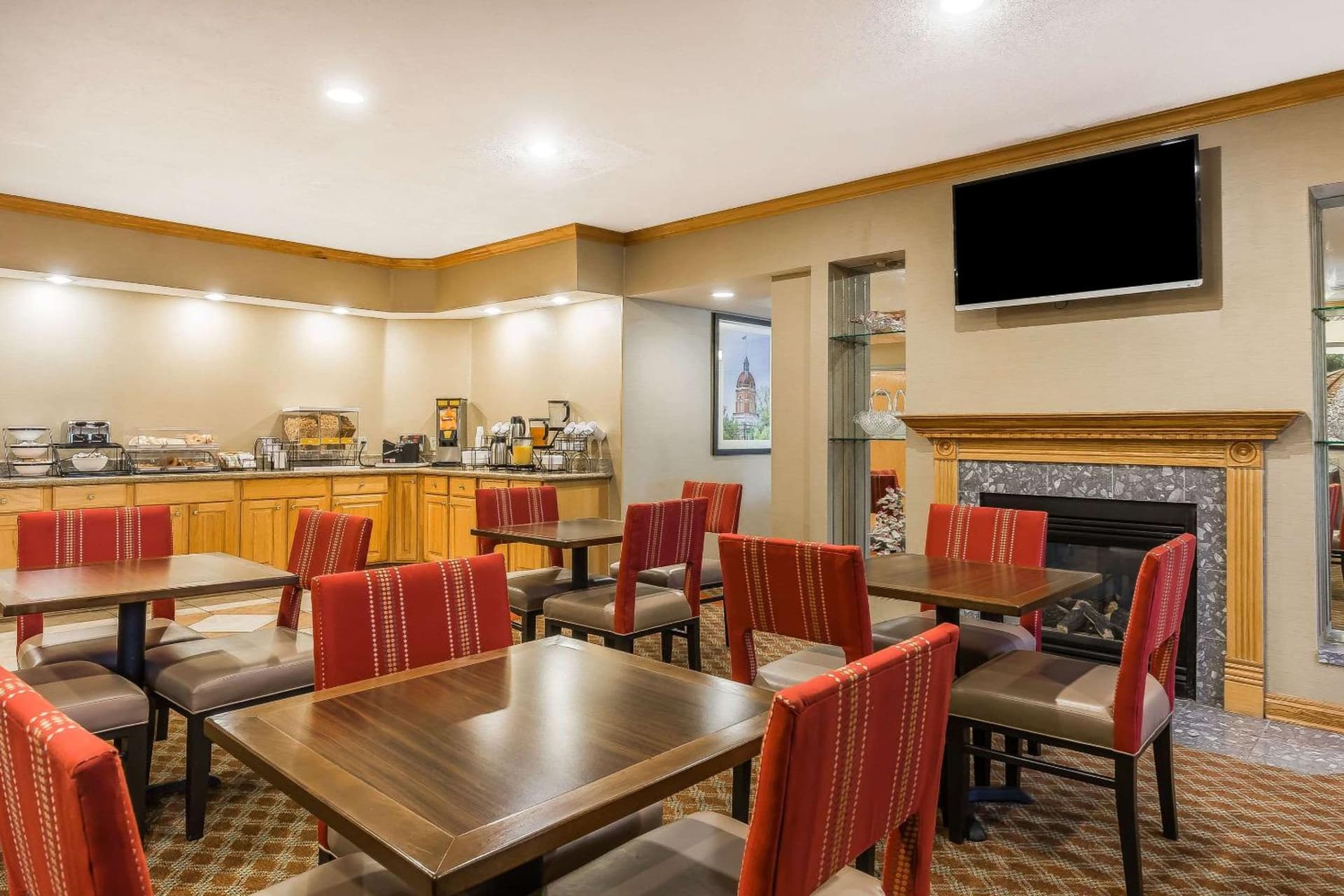 Comfort Inn & Suites Mishawaka-South Bend gallery photo in South Bend, IN — image 25