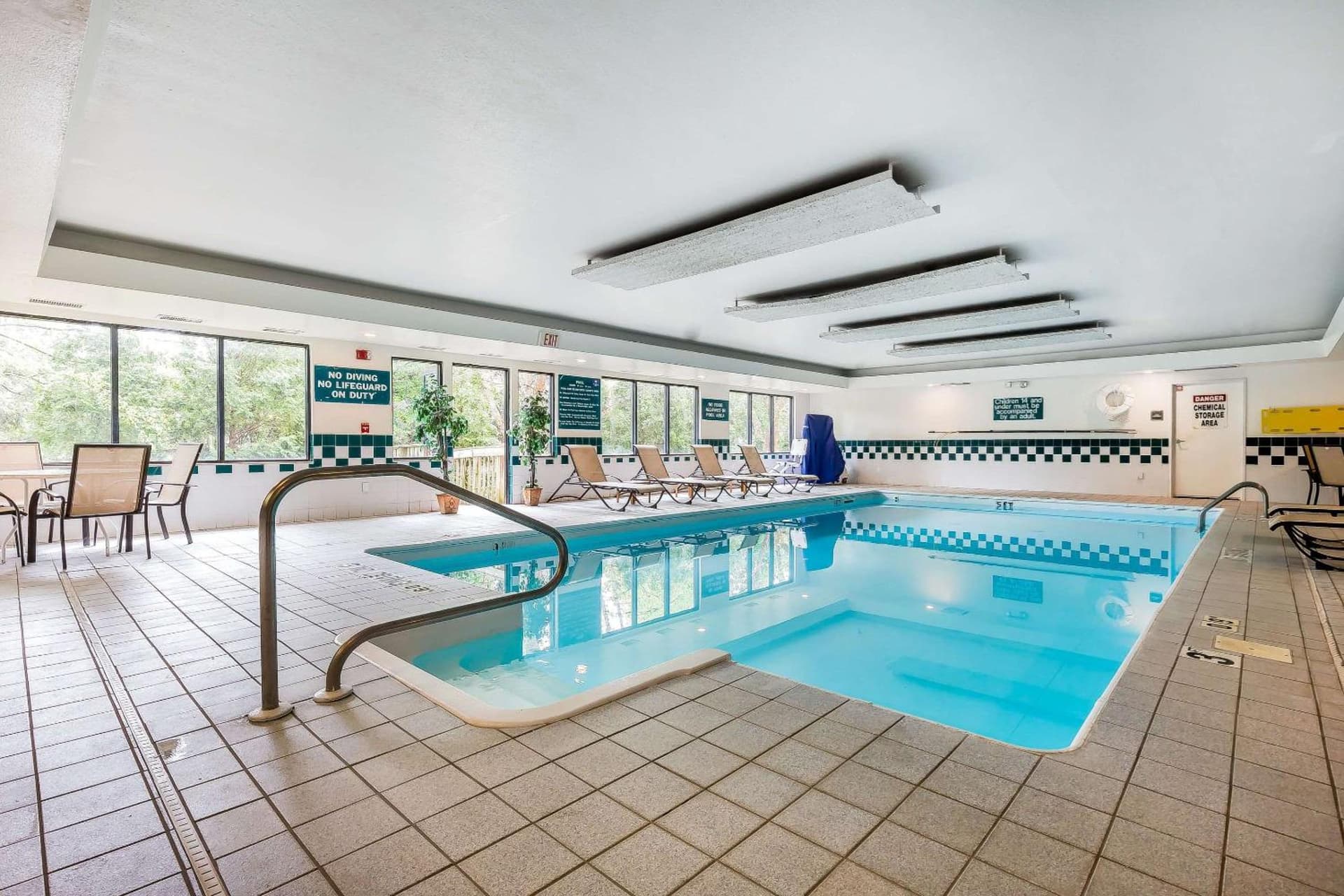 Comfort Inn & Suites Mishawaka-South Bend gallery photo in South Bend, IN — image 31