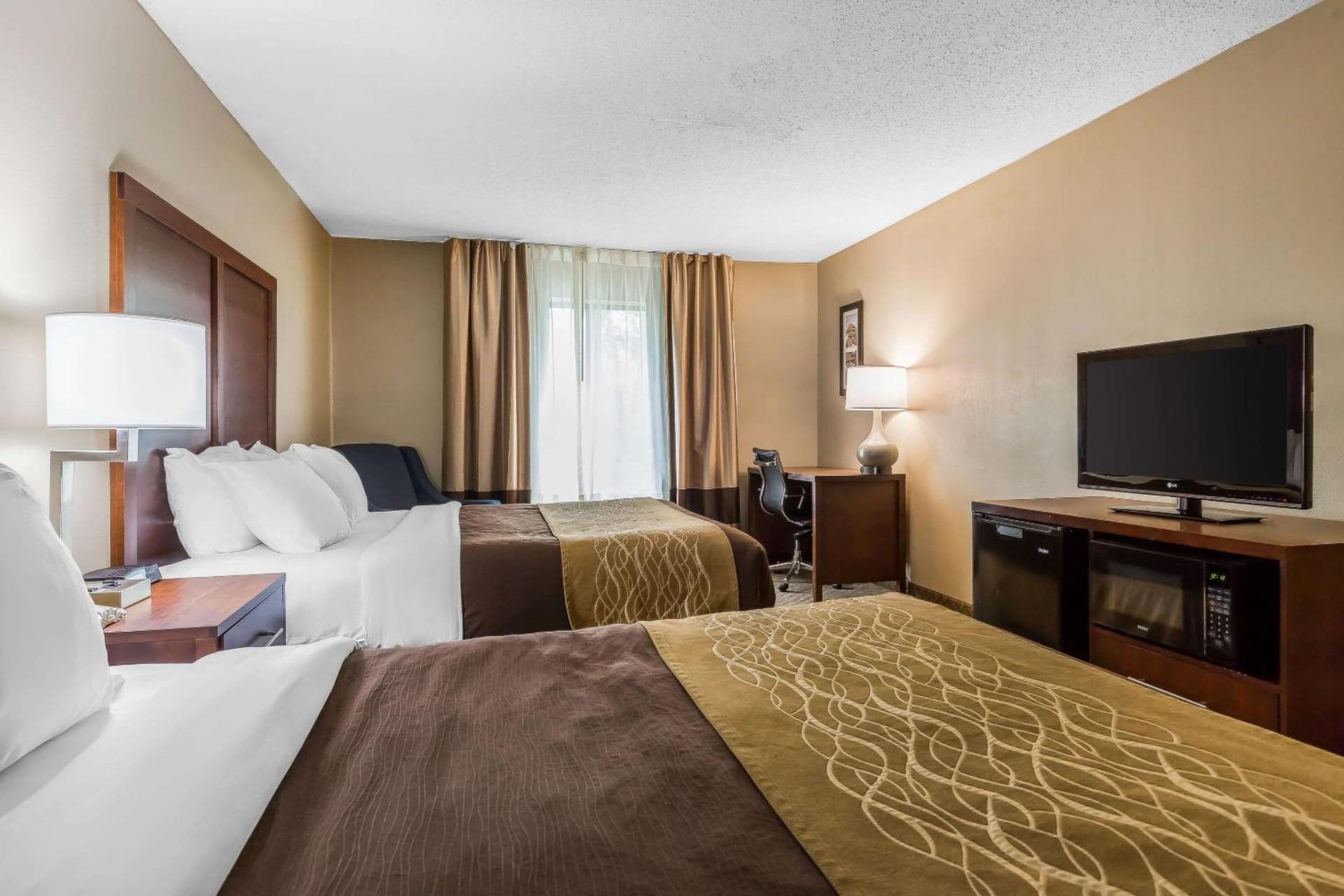 Comfort Inn & Suites Mishawaka-South Bend gallery photo in South Bend, IN — image 9