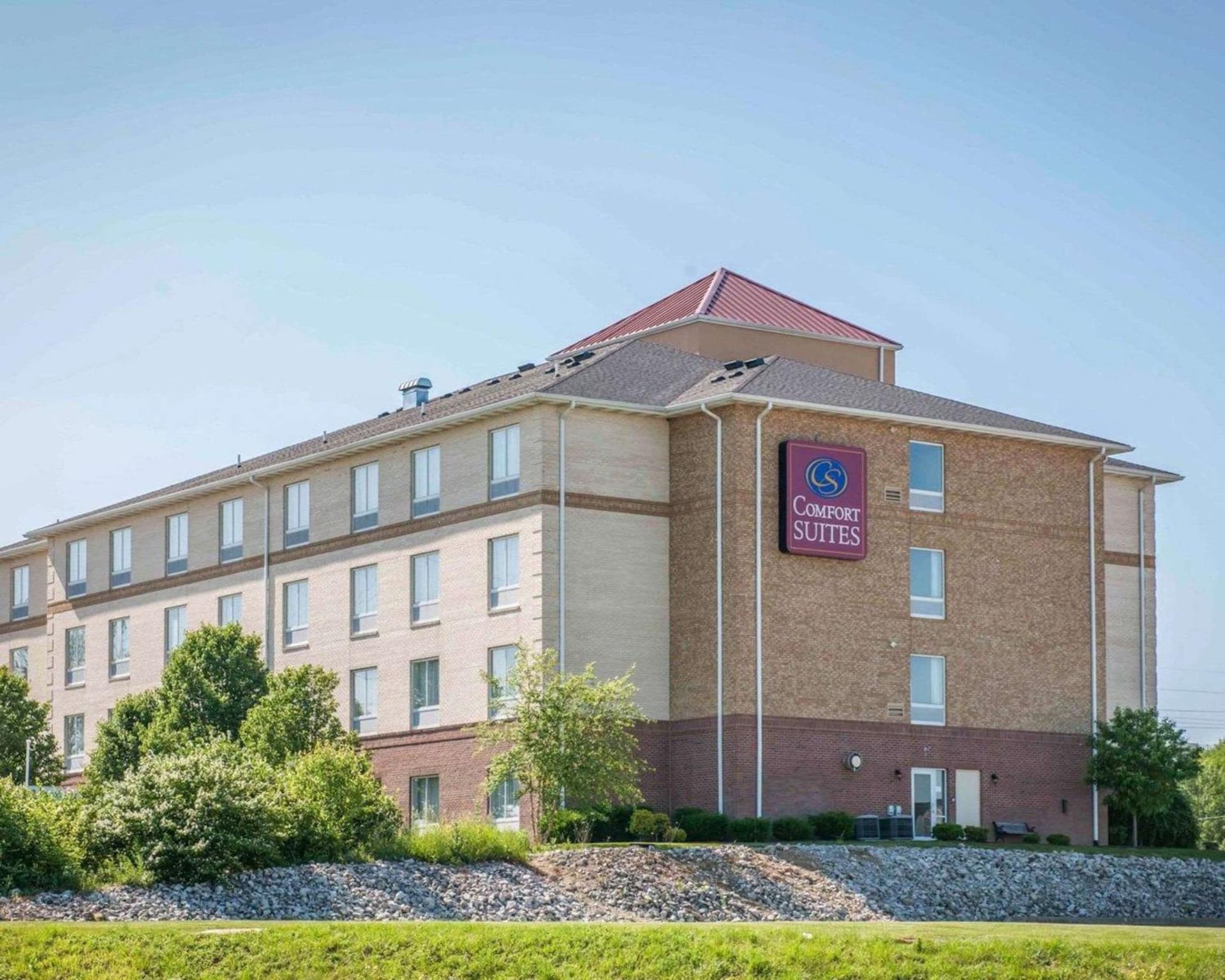 Comfort Suites Southport interior in Southport, IN — gallery photo 2