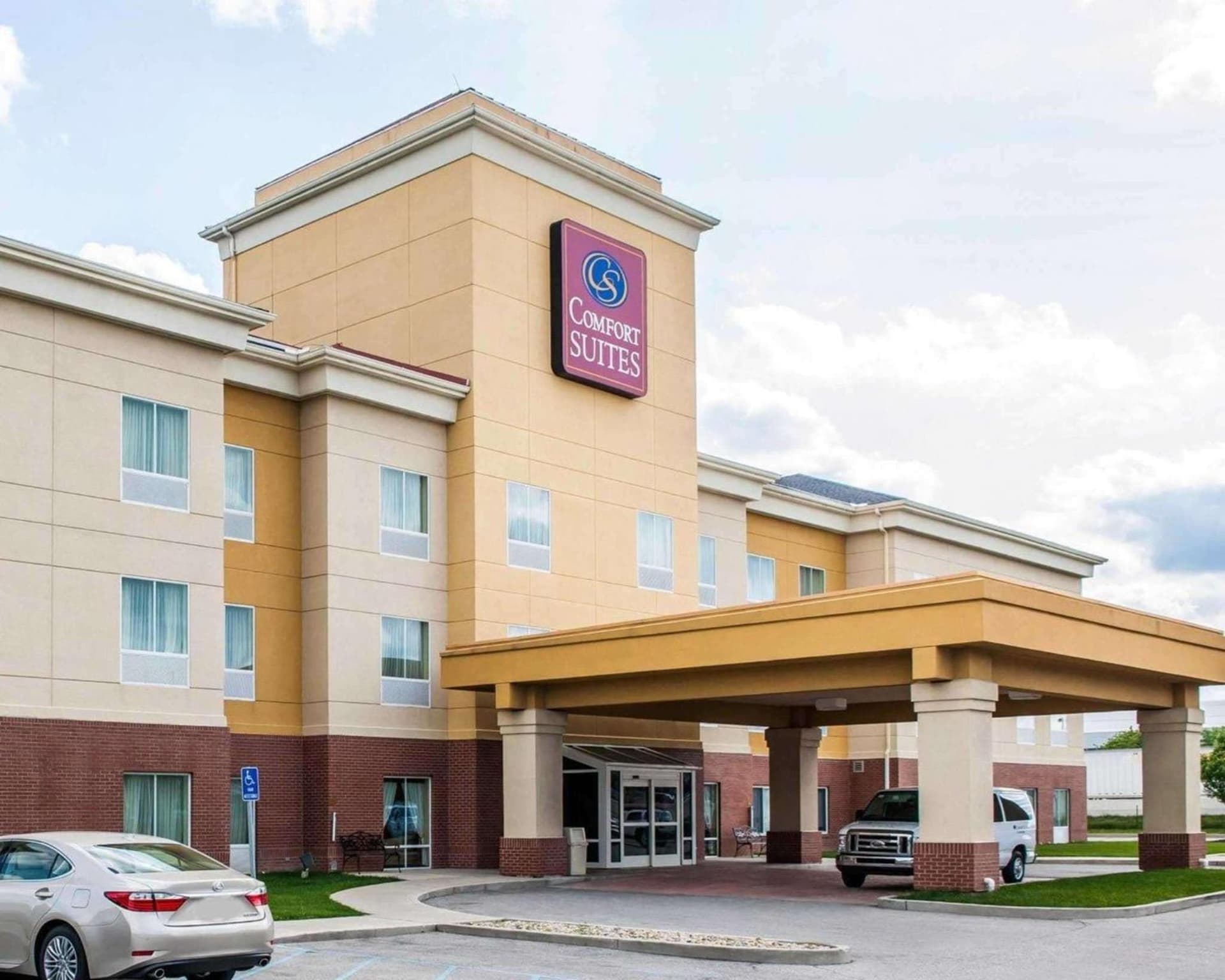 Comfort Suites near Indianapolis Airport featured exterior or lobby in Indianapolis, IN — similar hotel