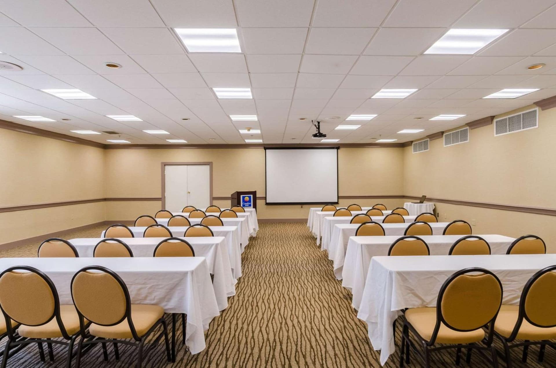 Comfort Inn Randolph-Boston gallery photo in Randolph — image 14