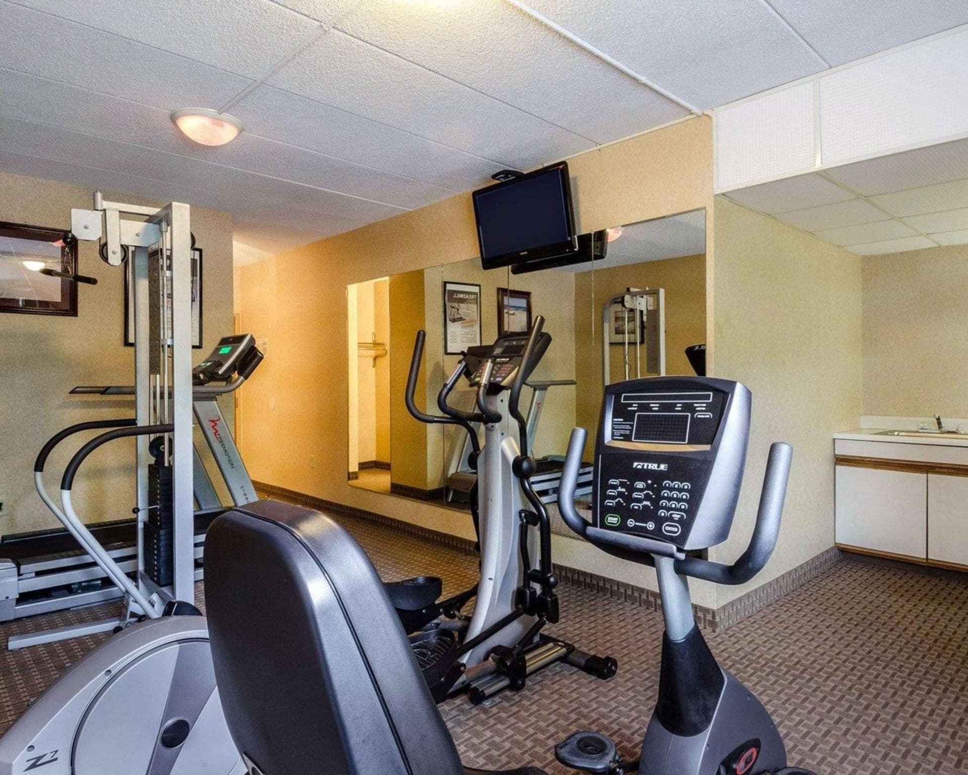 Holiday Inn Express - Fall River North gallery photo in Fall River, MA — image 49